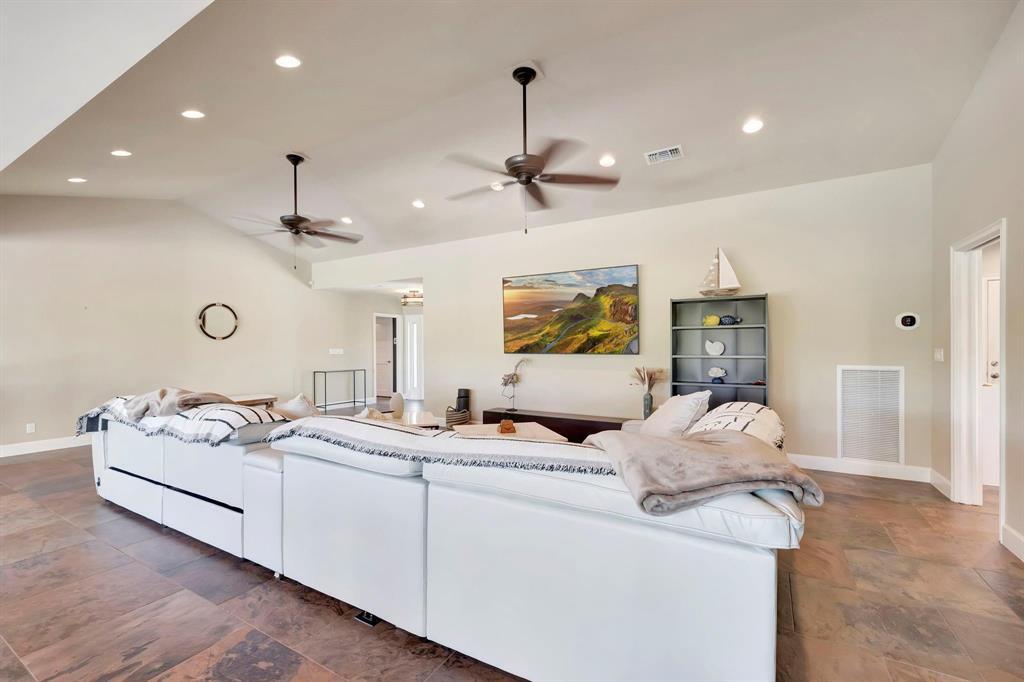 4907 Holly, Tamarac FL 33319