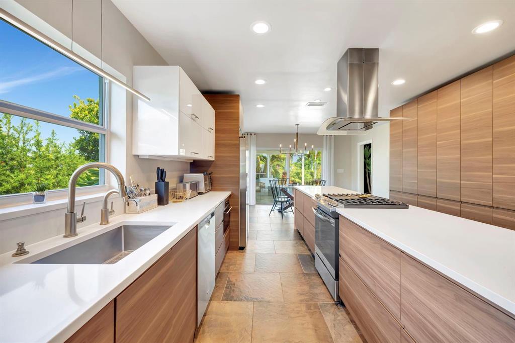 4907 Holly, Tamarac FL 33319