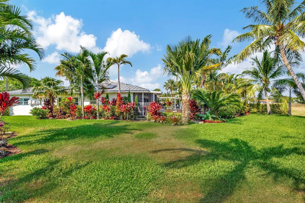 4907 Holly, Tamarac FL 33319