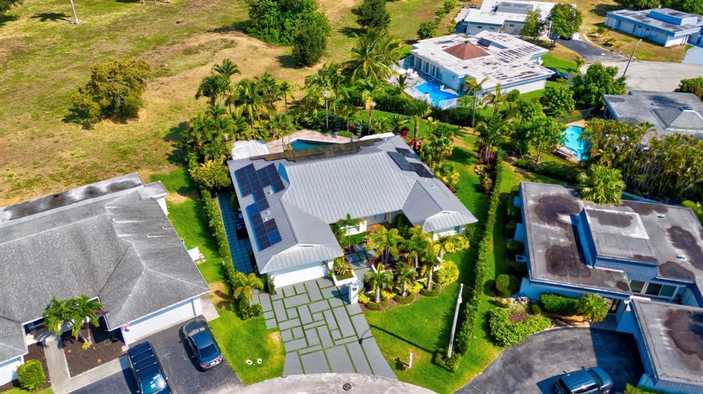 4907 Holly, Tamarac FL 33319
