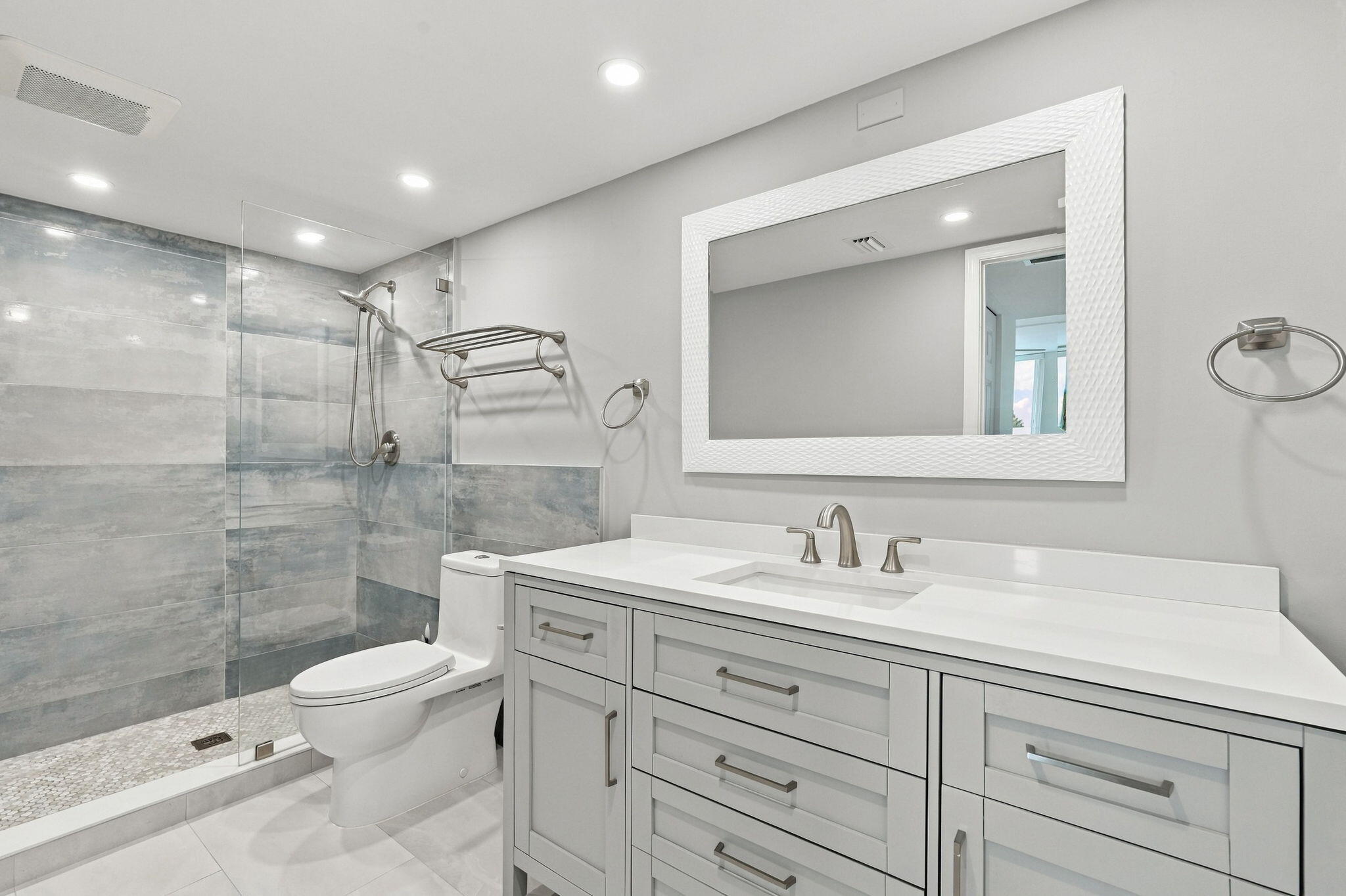 8200 Lakeshore #2020, Hypoluxo FL 33462