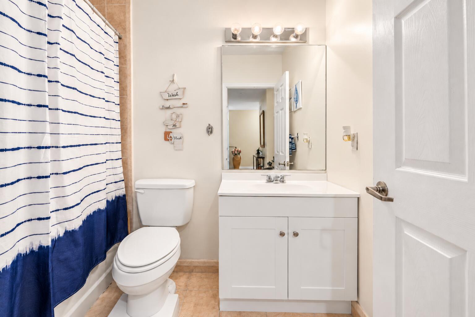 2711 NE 4 #101, Homestead FL 33033