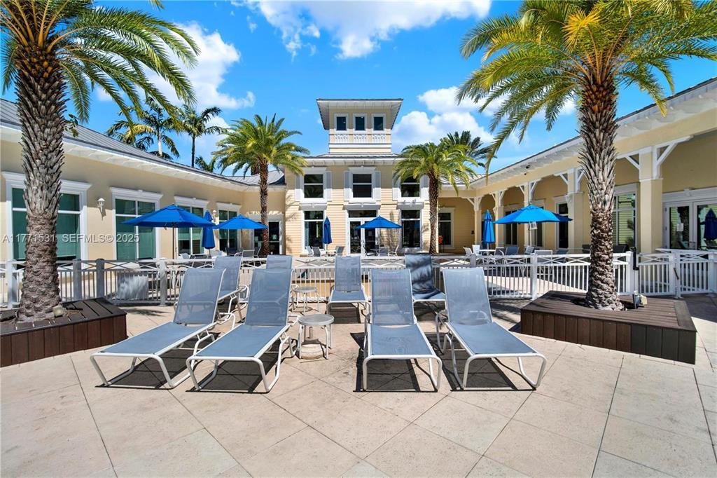 2711 NE 4 #101, Homestead FL 33033