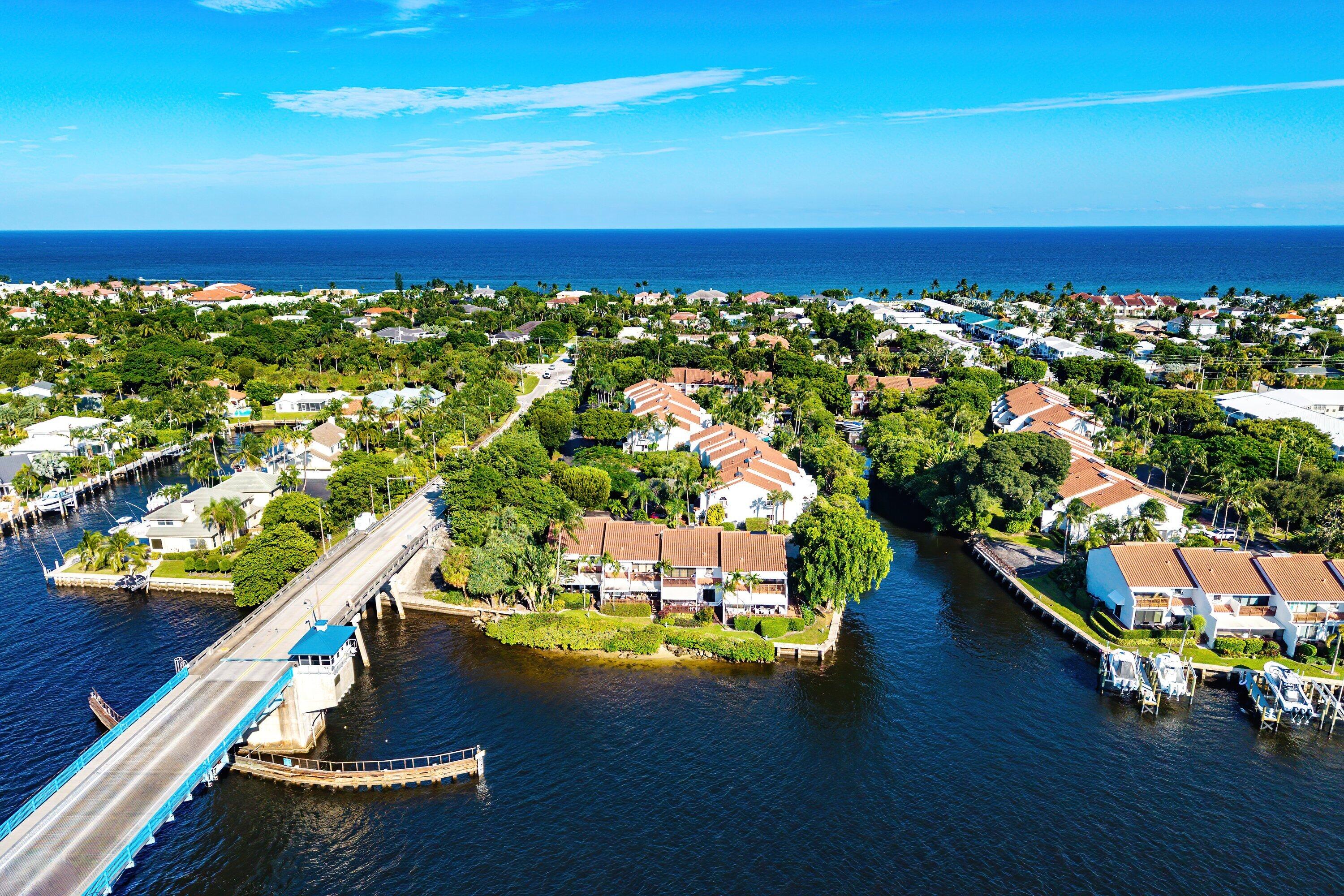 5598 N Ocean, Ocean Ridge FL 33435