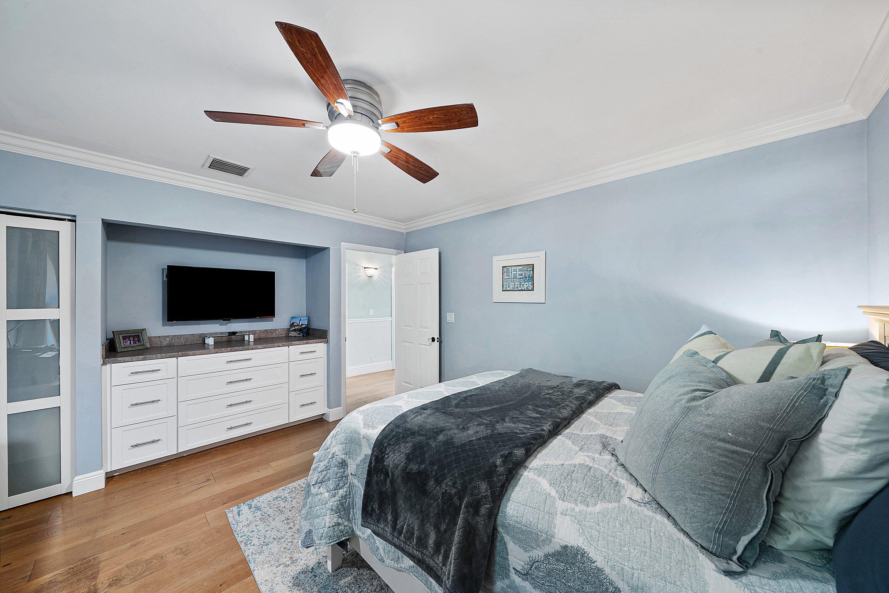 5598 N Ocean, Ocean Ridge FL 33435
