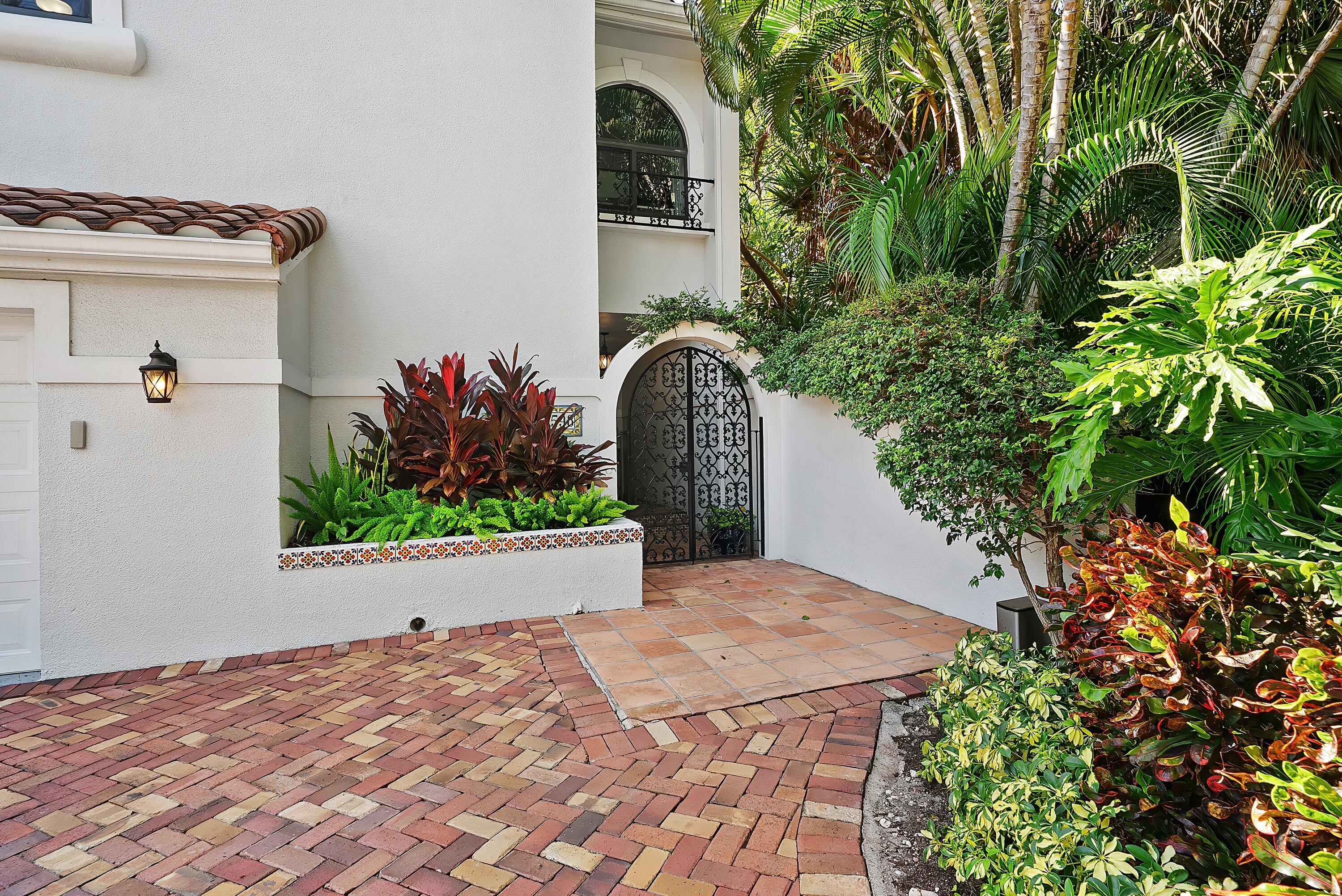 5598 N Ocean, Ocean Ridge FL 33435