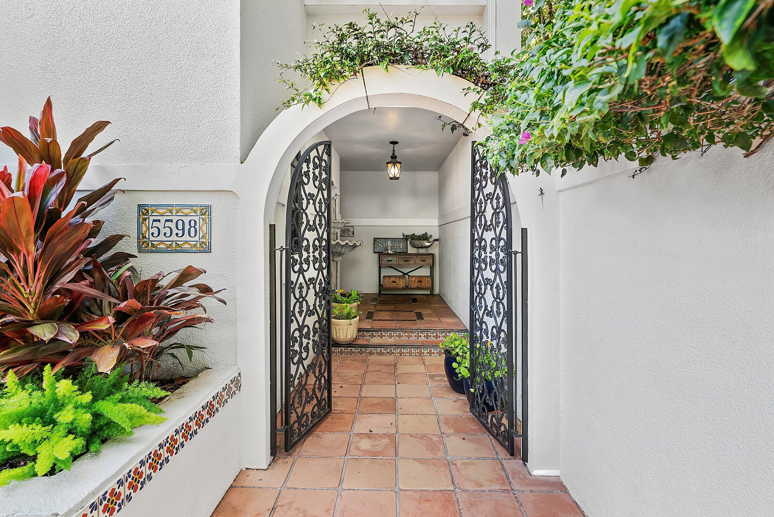 5598 N Ocean, Ocean Ridge FL 33435