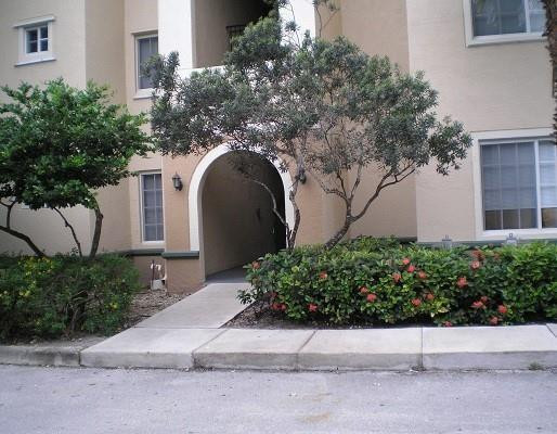 2544 CENTERGATE #202, Miramar FL 33025