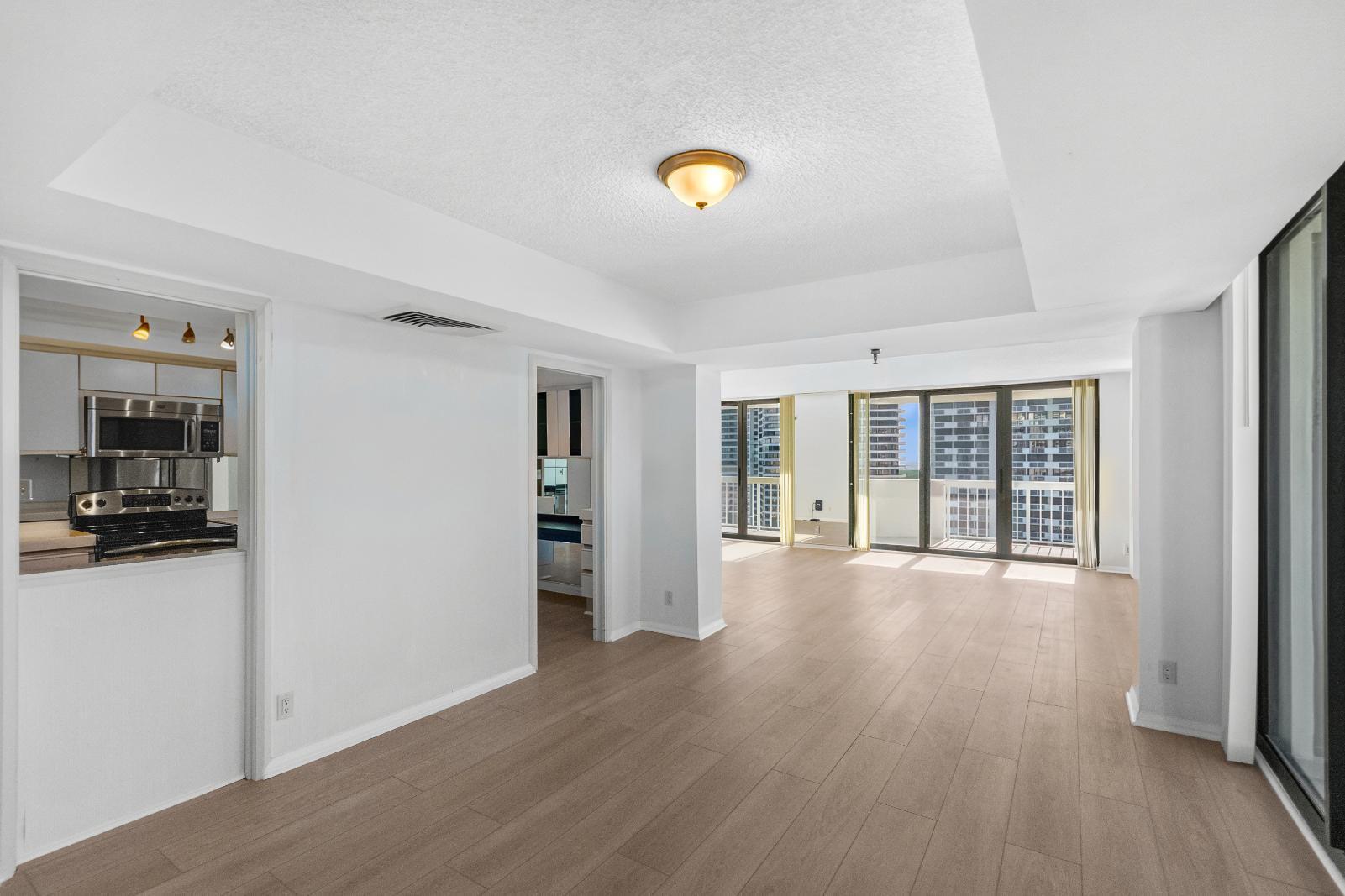 123 LAKESHORE #1543, North Palm Beach FL 33408