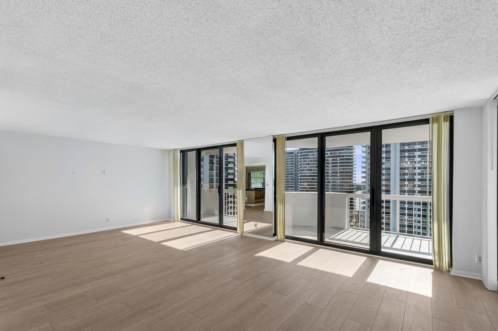 123 LAKESHORE #1543, North Palm Beach FL 33408