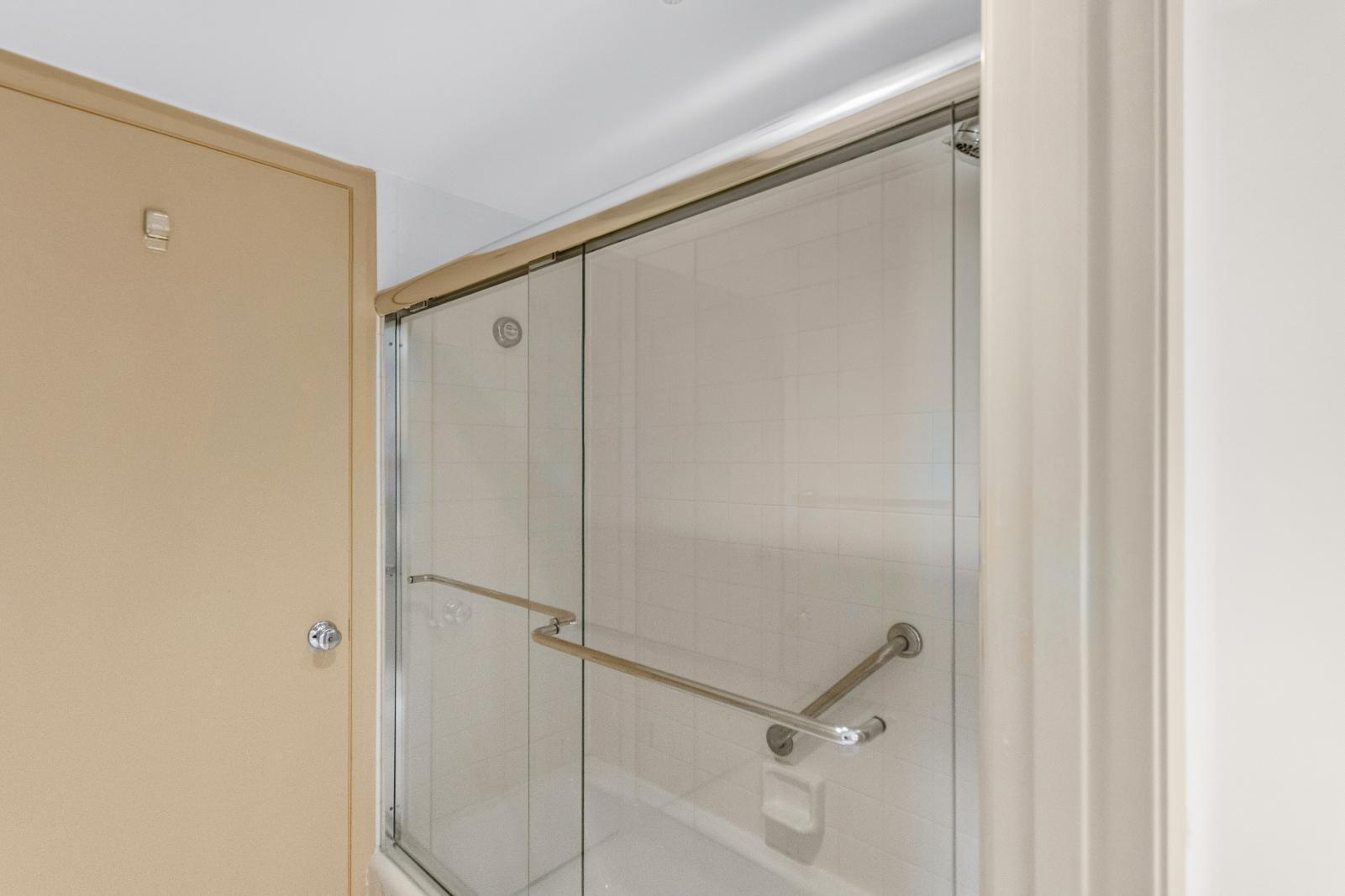 123 LAKESHORE #1543, North Palm Beach FL 33408