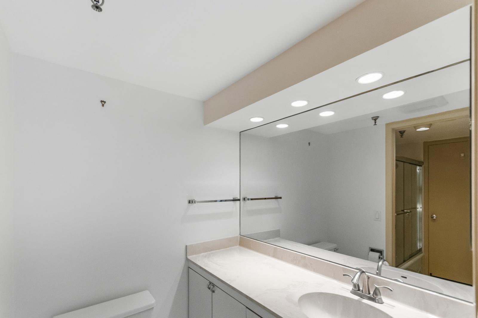 123 LAKESHORE #1543, North Palm Beach FL 33408
