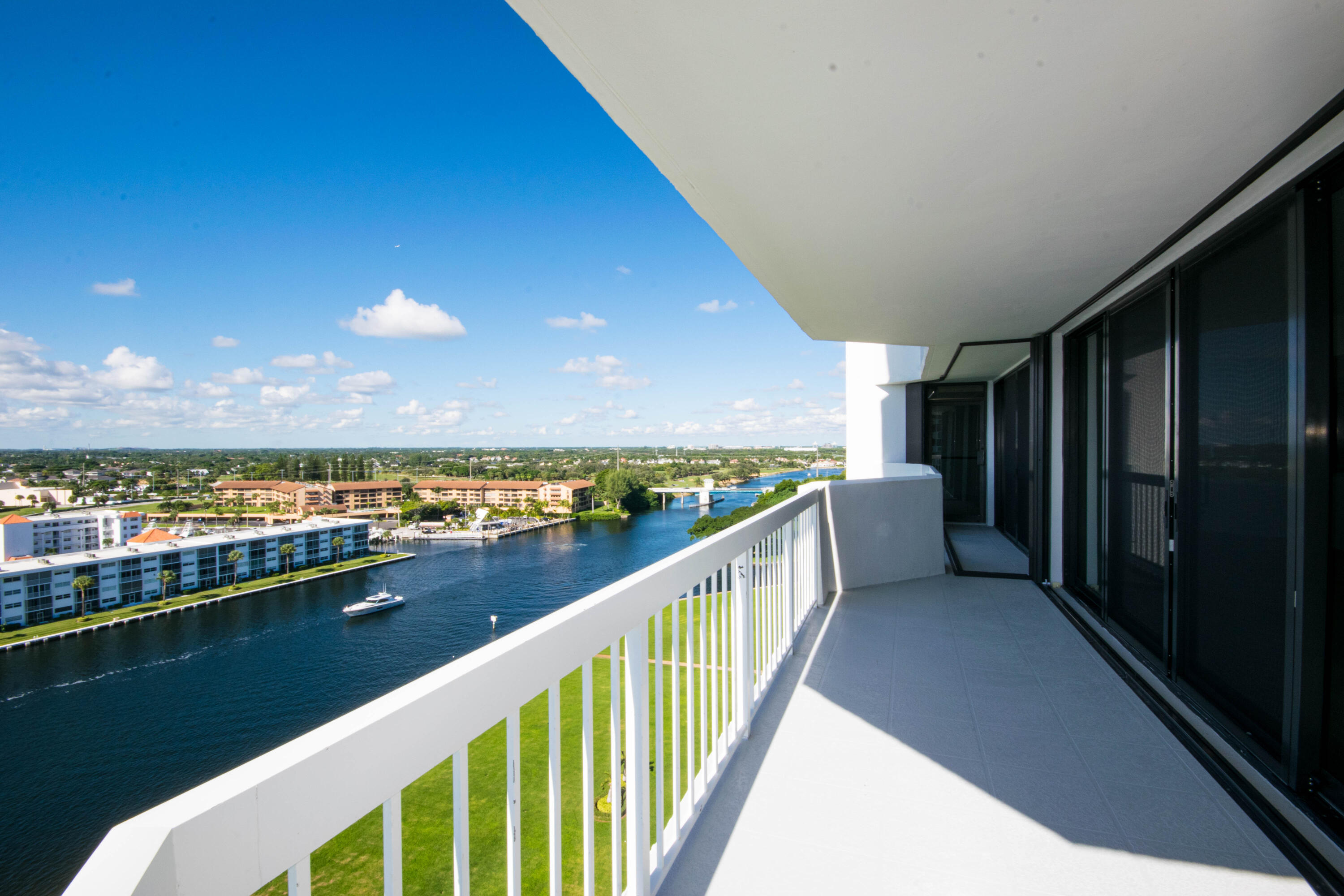 123 LAKESHORE #1543, North Palm Beach FL 33408