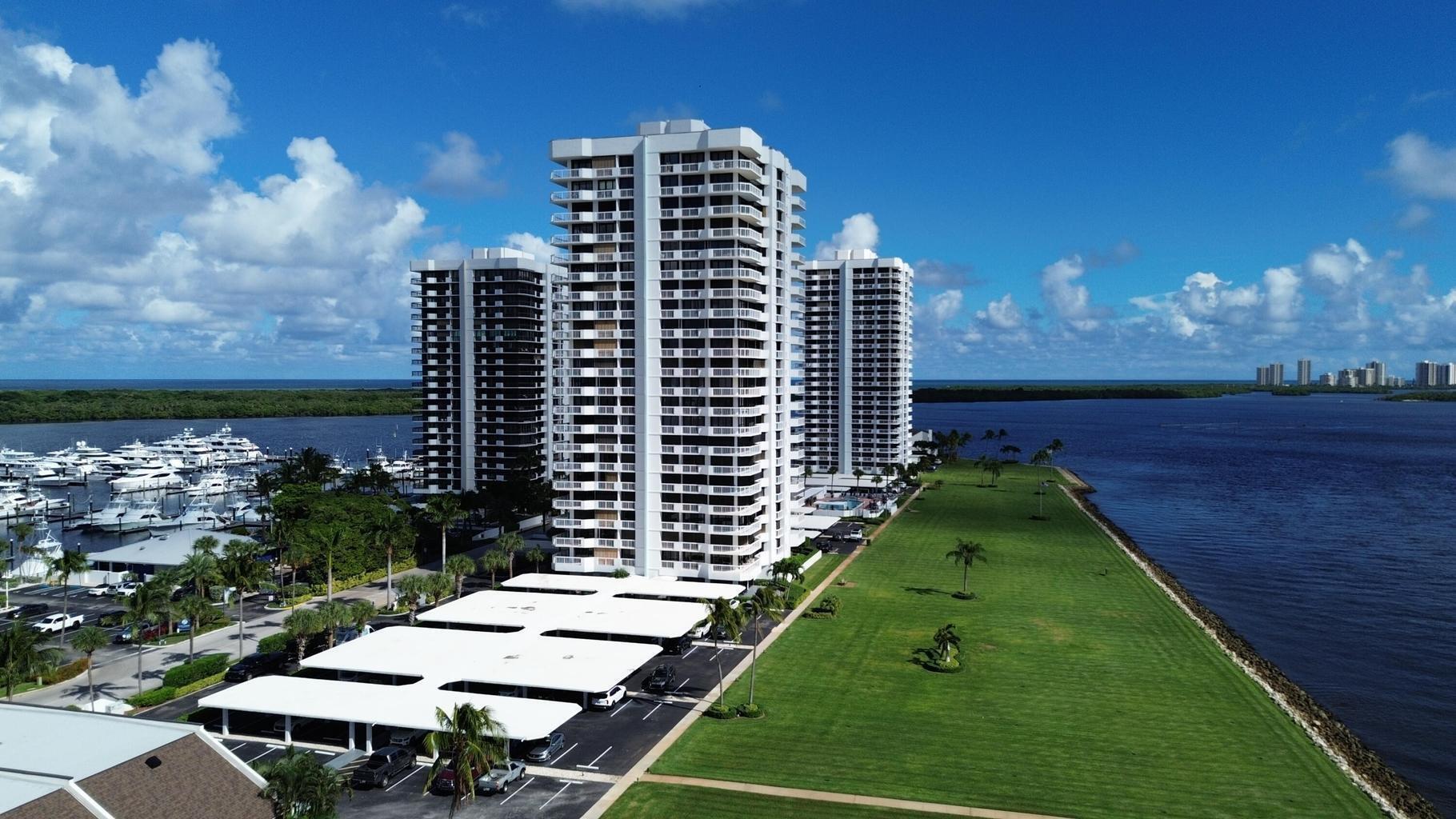 123 LAKESHORE #1543, North Palm Beach FL 33408