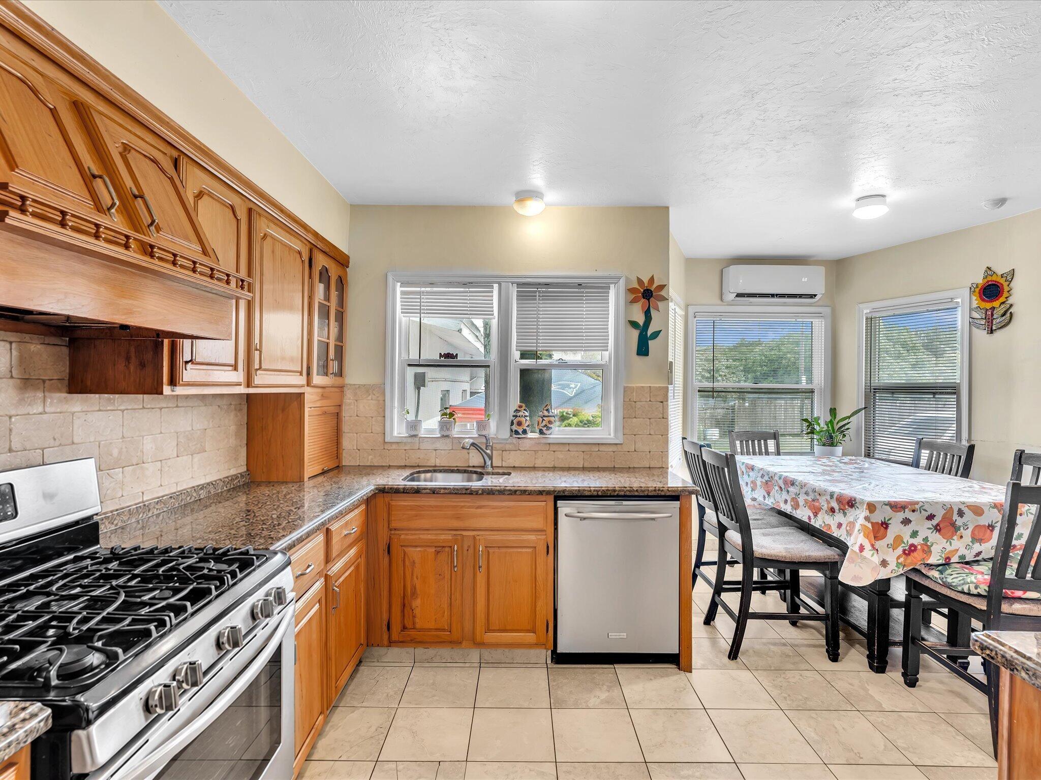 9 NW AVENUE D, Belle Glade FL 33430