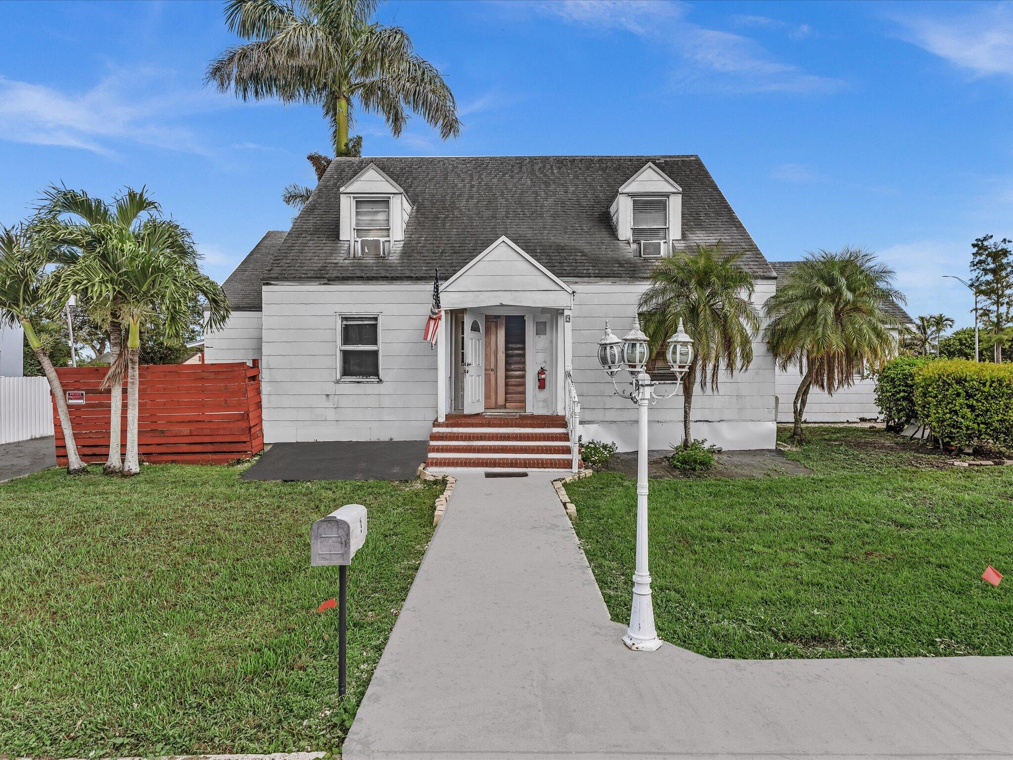 9 NW AVENUE D, Belle Glade FL 33430