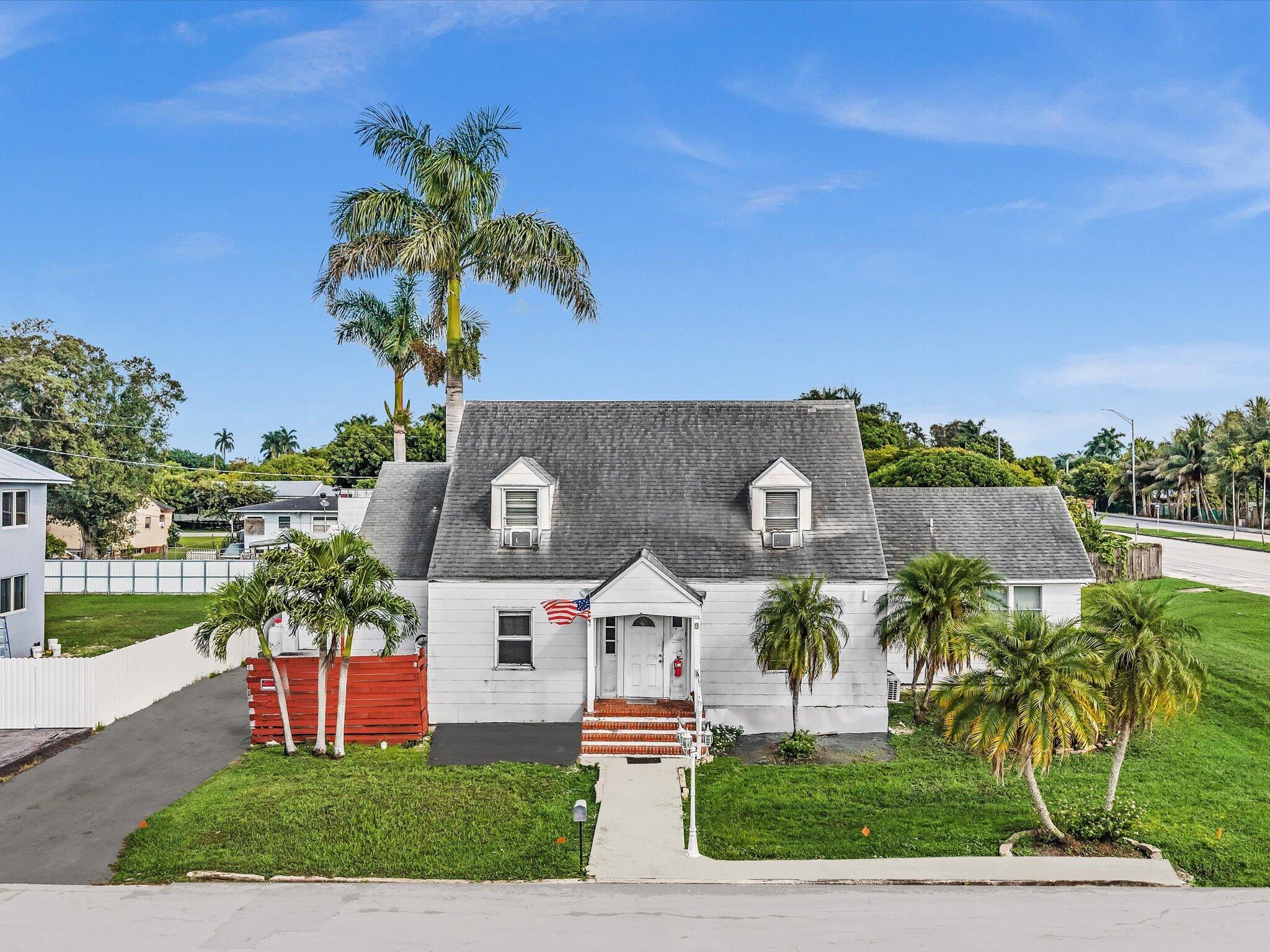9 NW AVENUE D, Belle Glade FL 33430