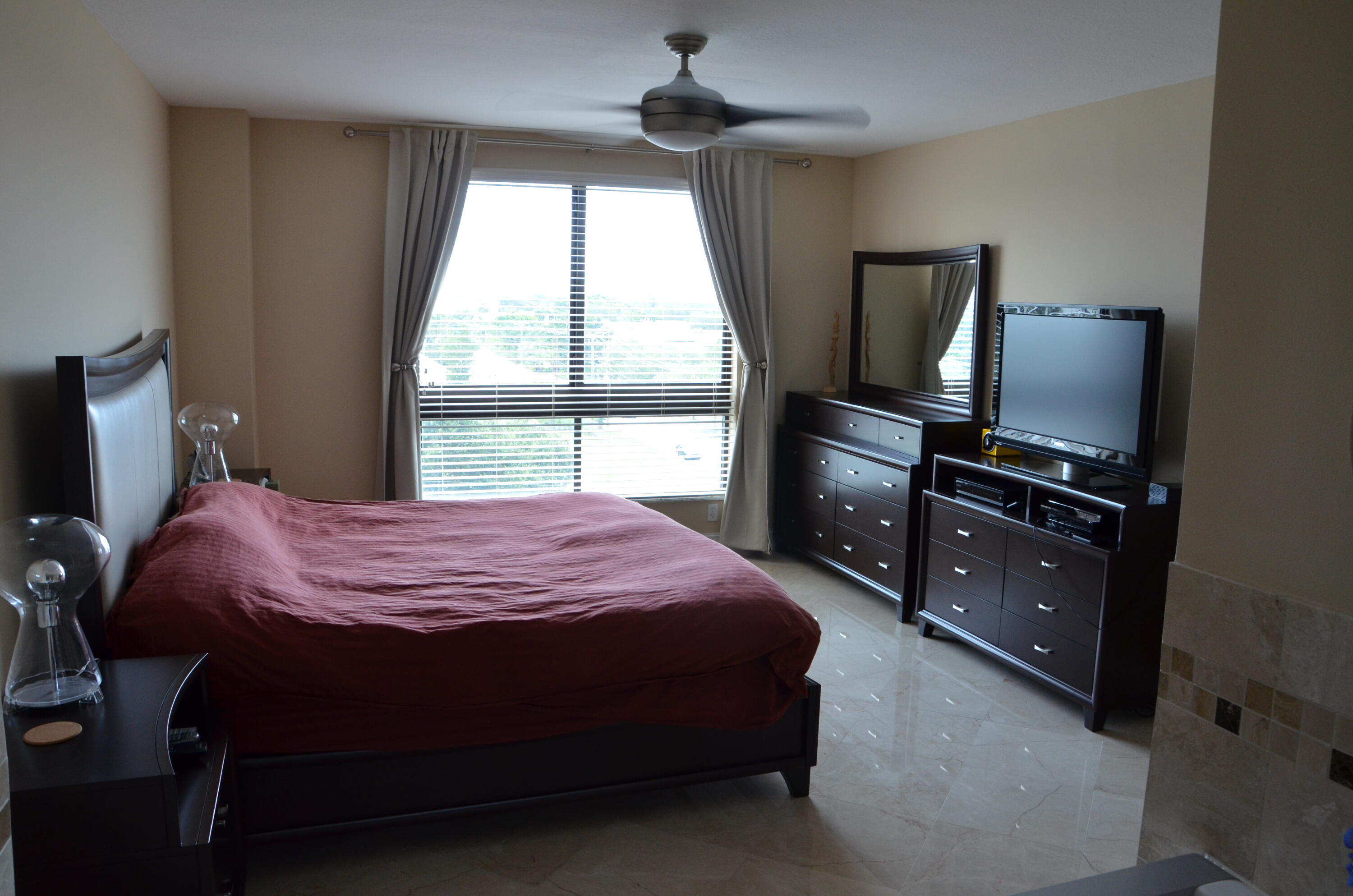 110 N Federal #510, Fort Lauderdale FL 33301