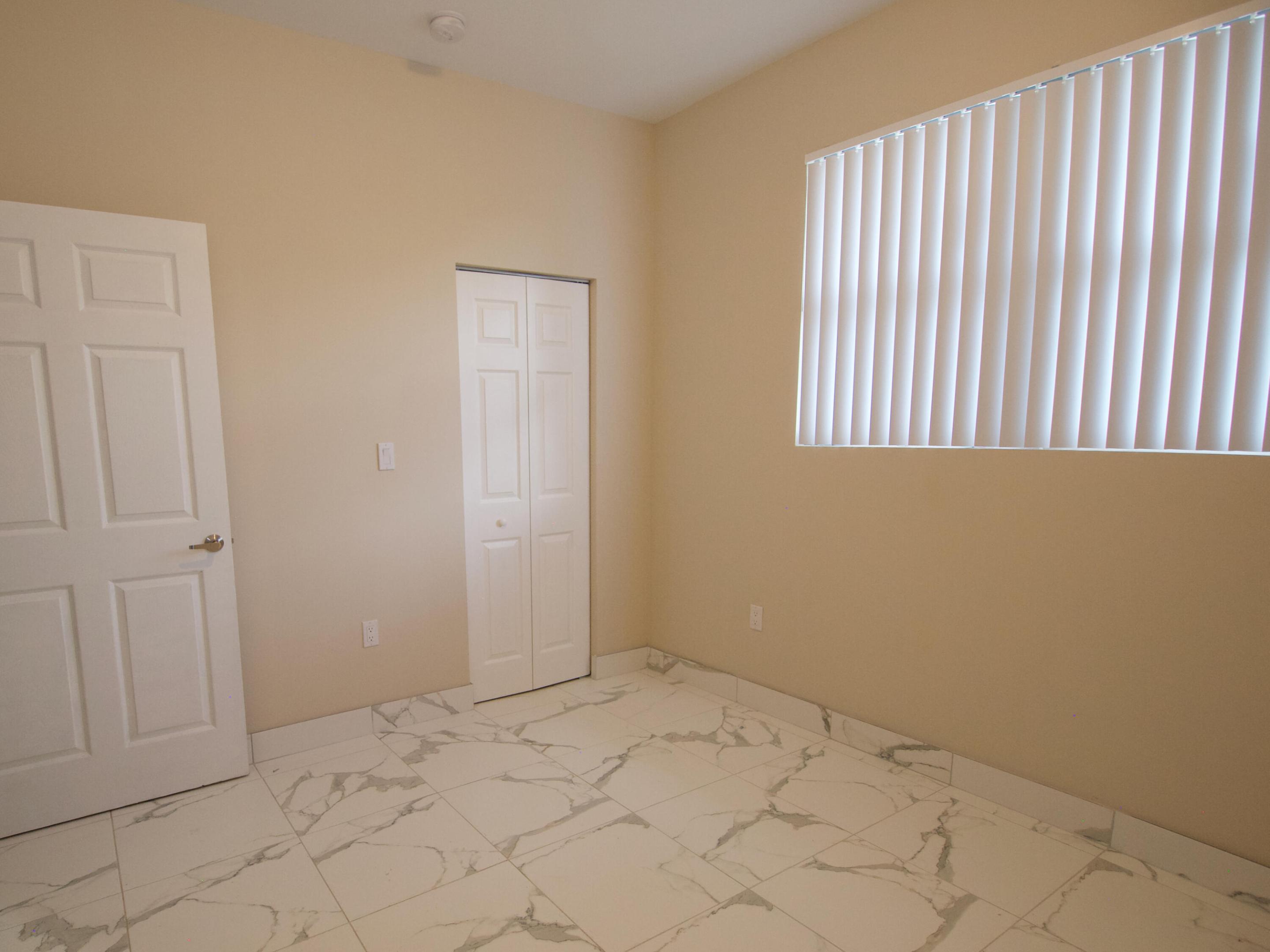 5992 NW 94th, Tamarac FL 33321