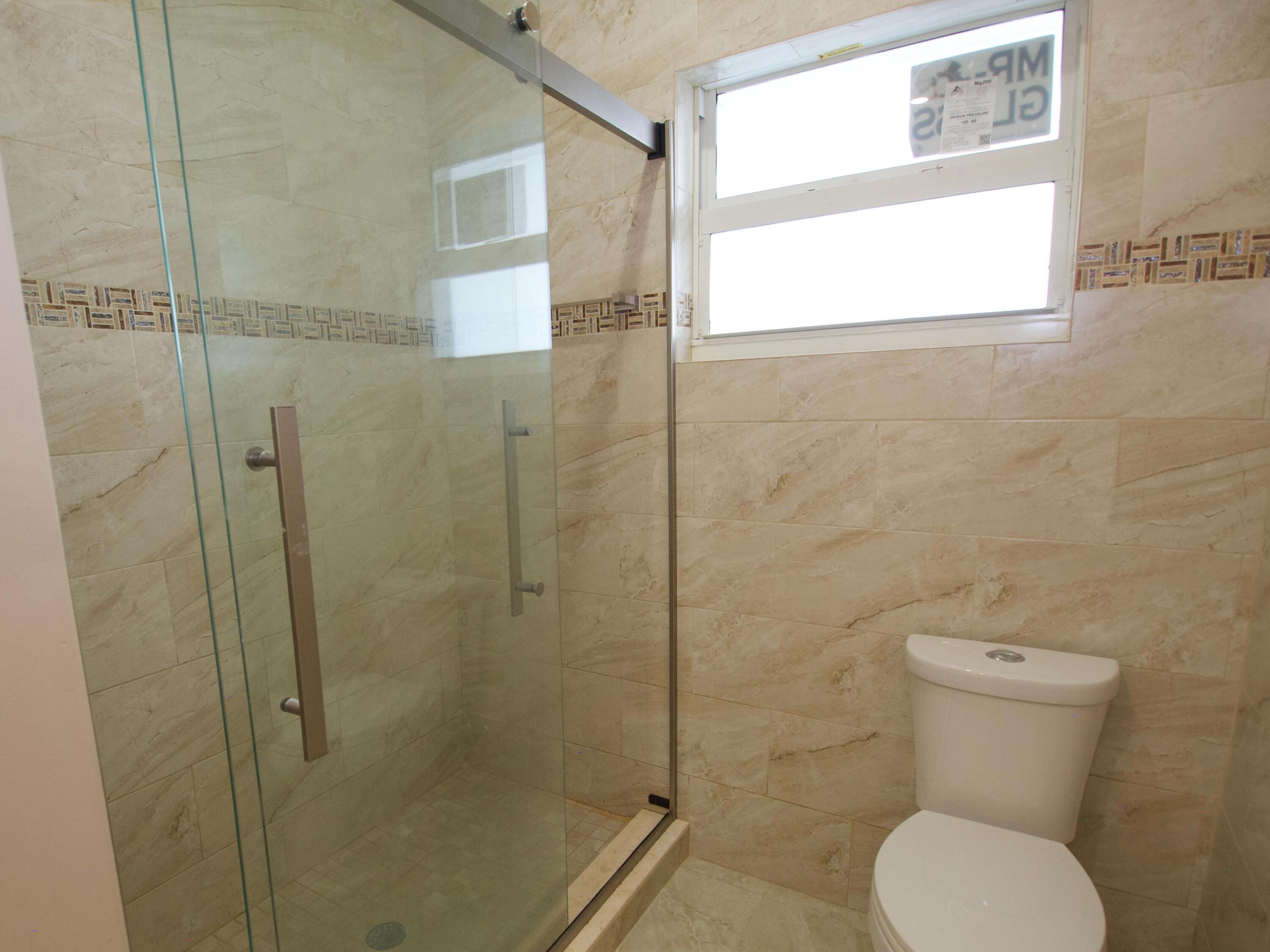 5992 NW 94th, Tamarac FL 33321