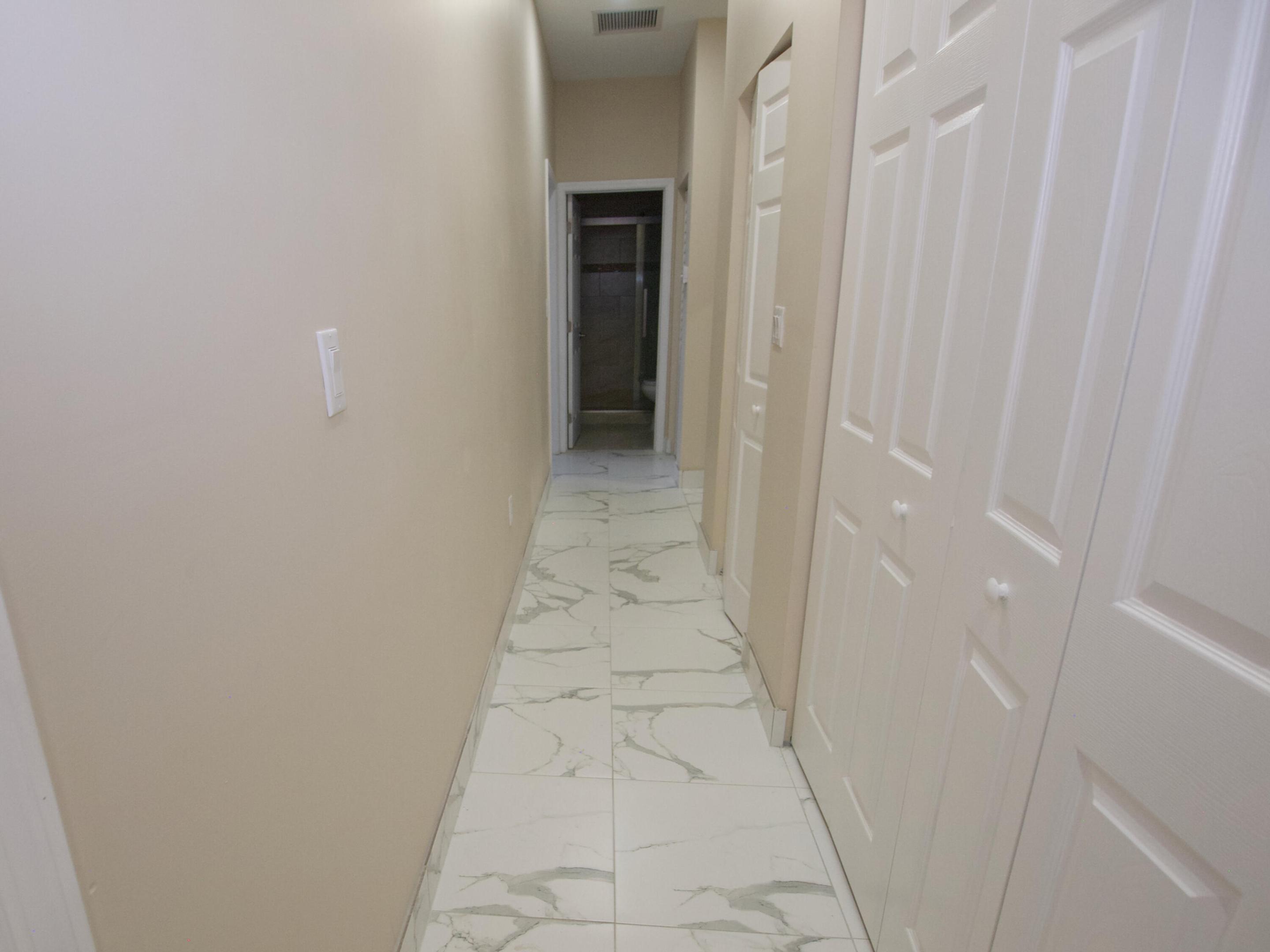 5992 NW 94th, Tamarac FL 33321