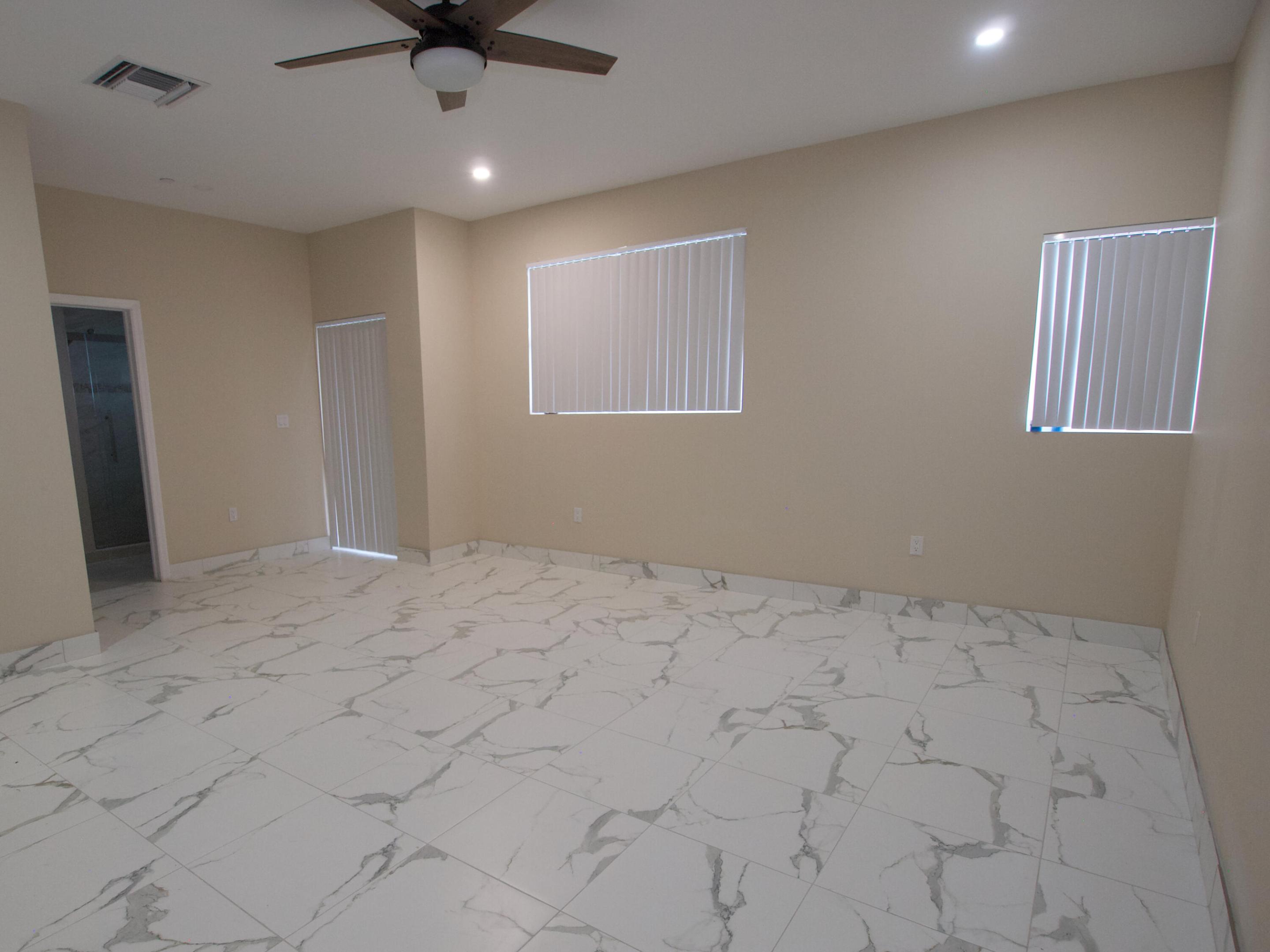 5992 NW 94th, Tamarac FL 33321