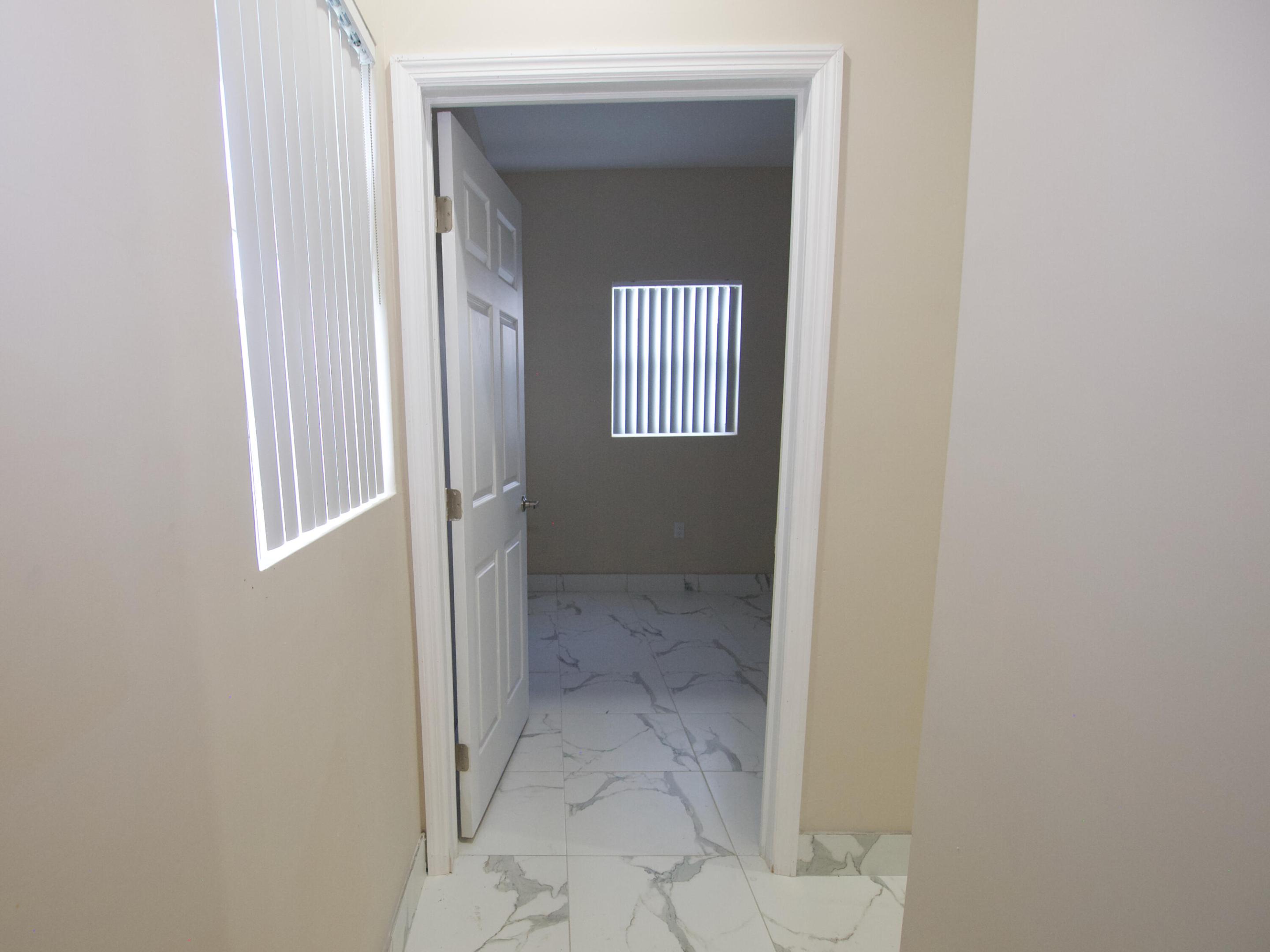 5992 NW 94th, Tamarac FL 33321