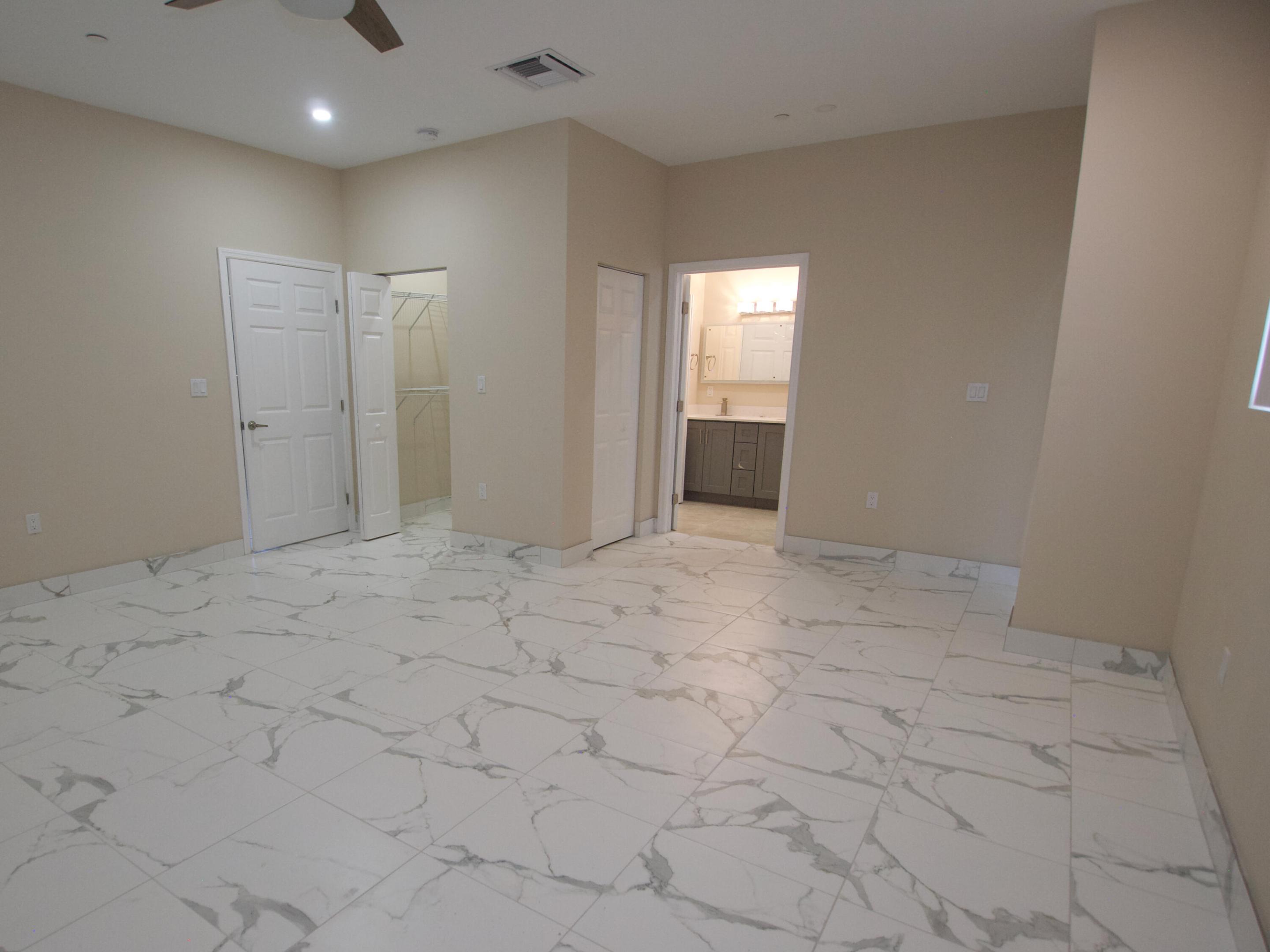 5992 NW 94th, Tamarac FL 33321