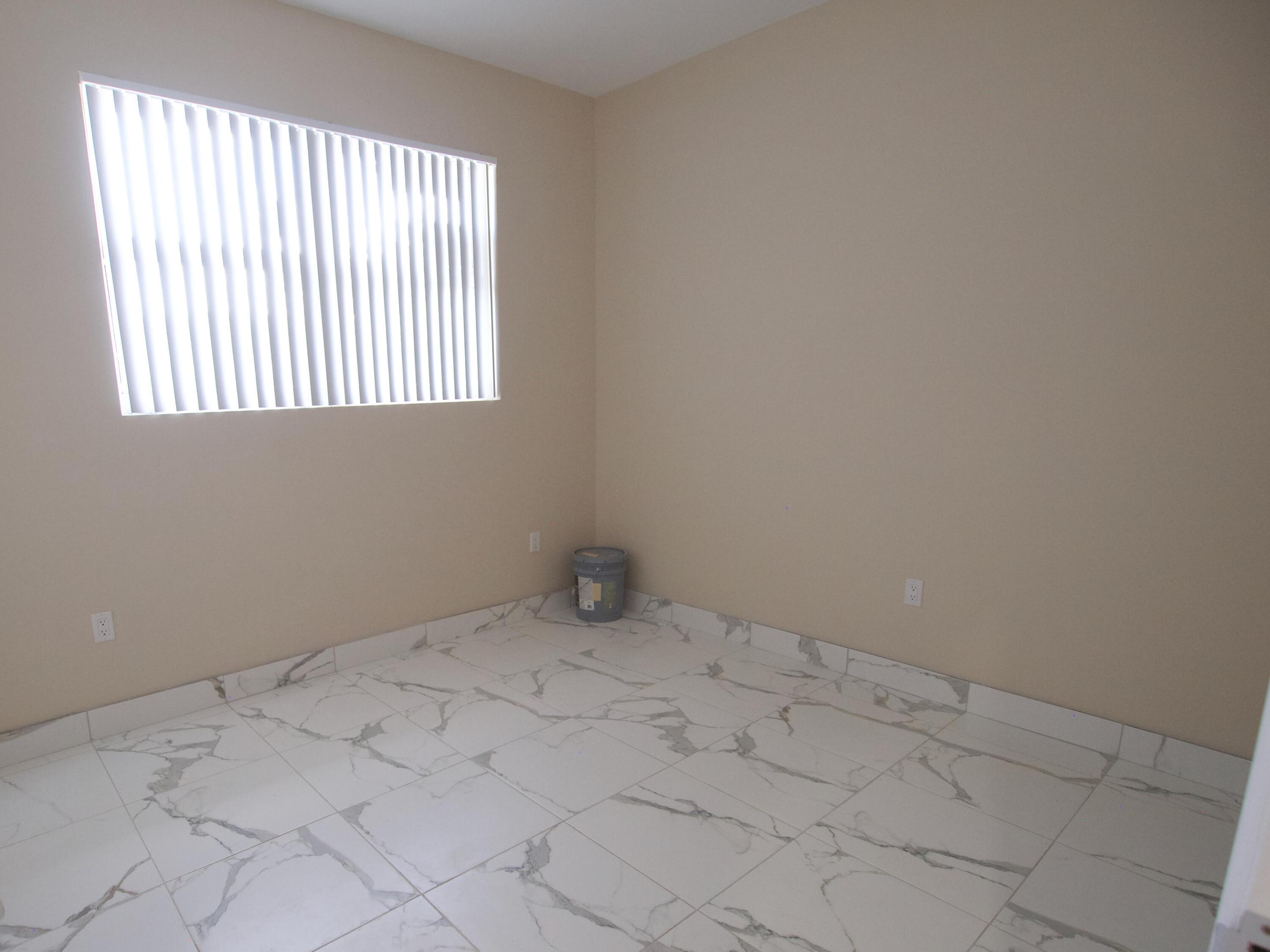 5992 NW 94th, Tamarac FL 33321
