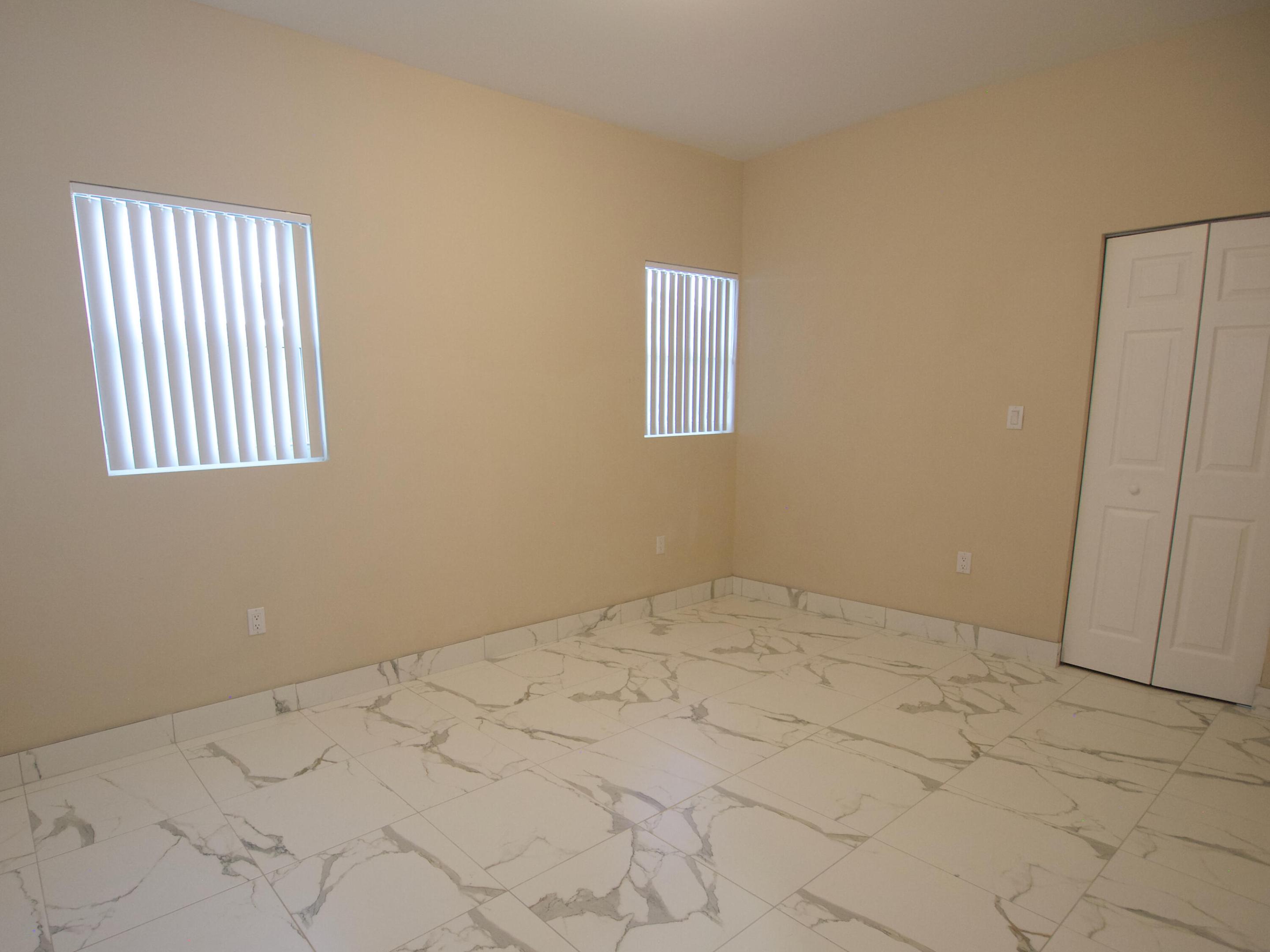 5992 NW 94th, Tamarac FL 33321