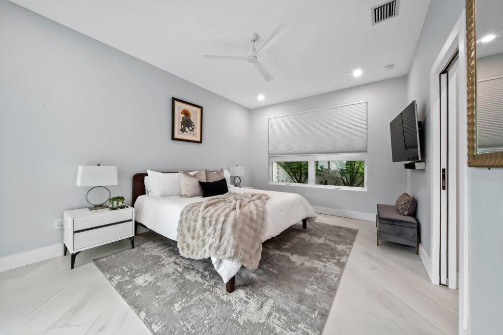 6879 SE SOUTH MARINA, Hutchinson Island FL 34996