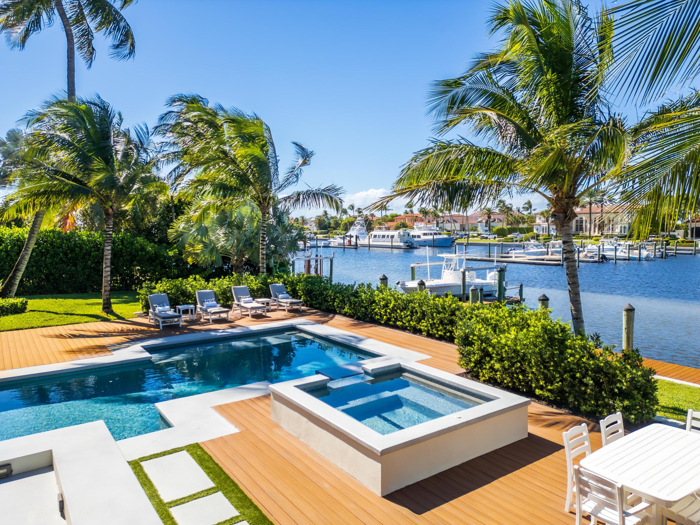 6879 SE SOUTH MARINA, Hutchinson Island FL 34996