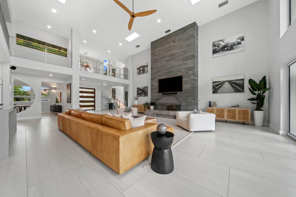 6879 SE SOUTH MARINA, Hutchinson Island FL 34996