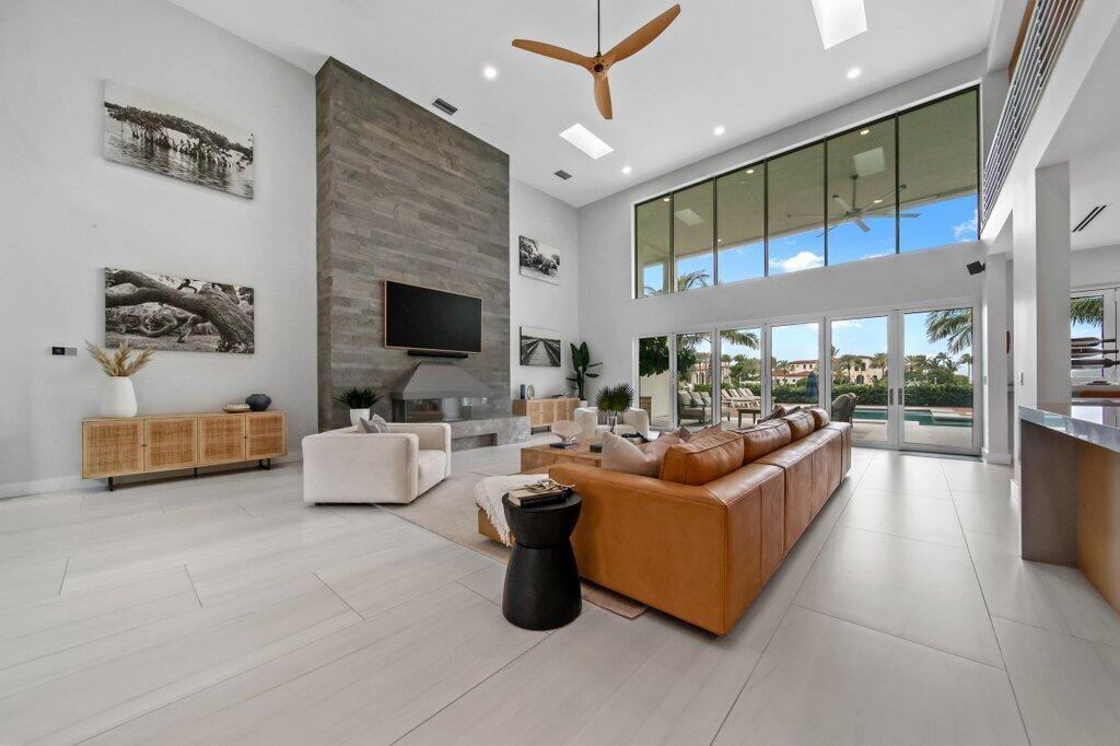6879 SE SOUTH MARINA, Hutchinson Island FL 34996