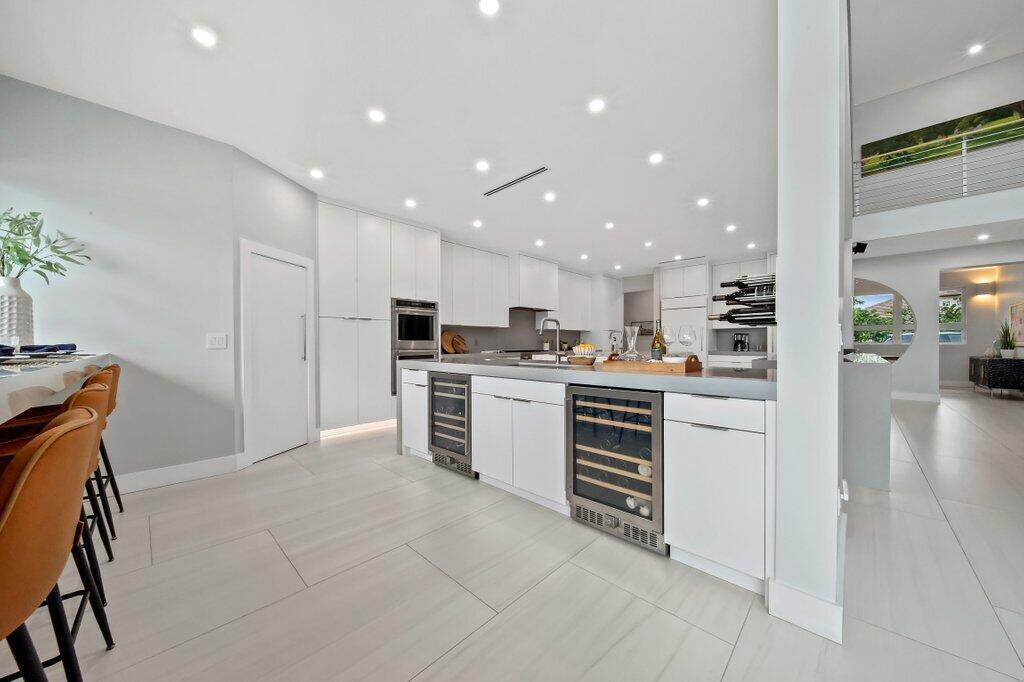 6879 SE SOUTH MARINA, Hutchinson Island FL 34996