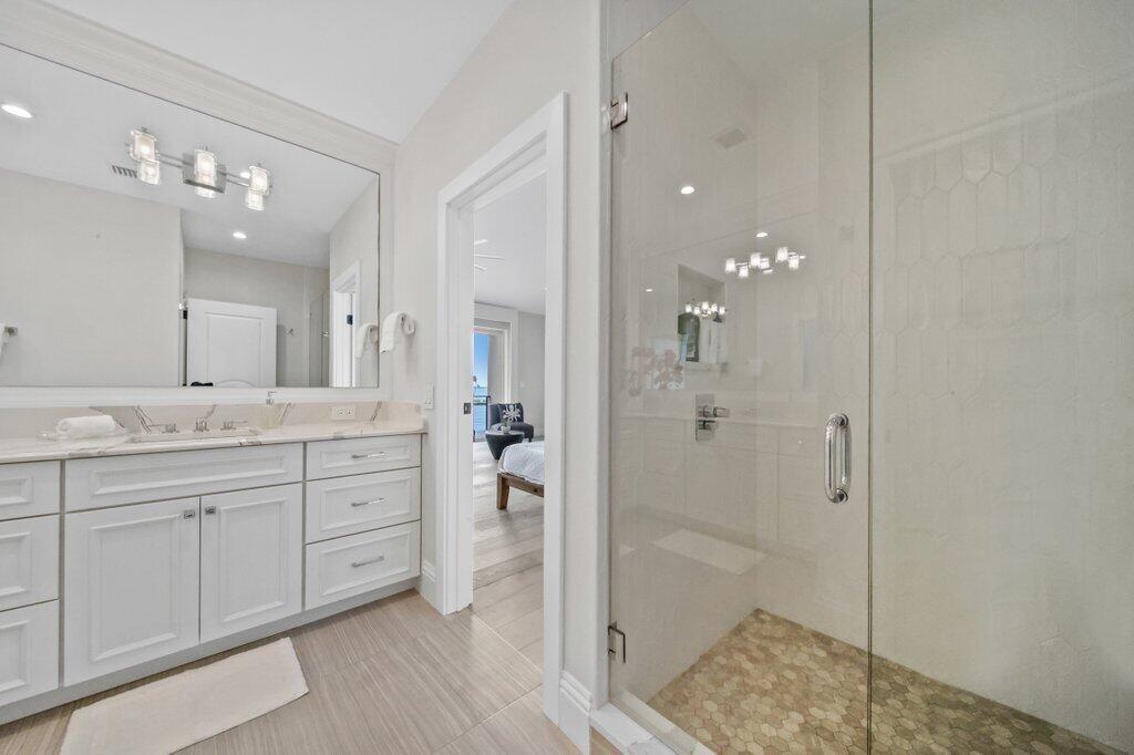 6879 SE SOUTH MARINA, Hutchinson Island FL 34996