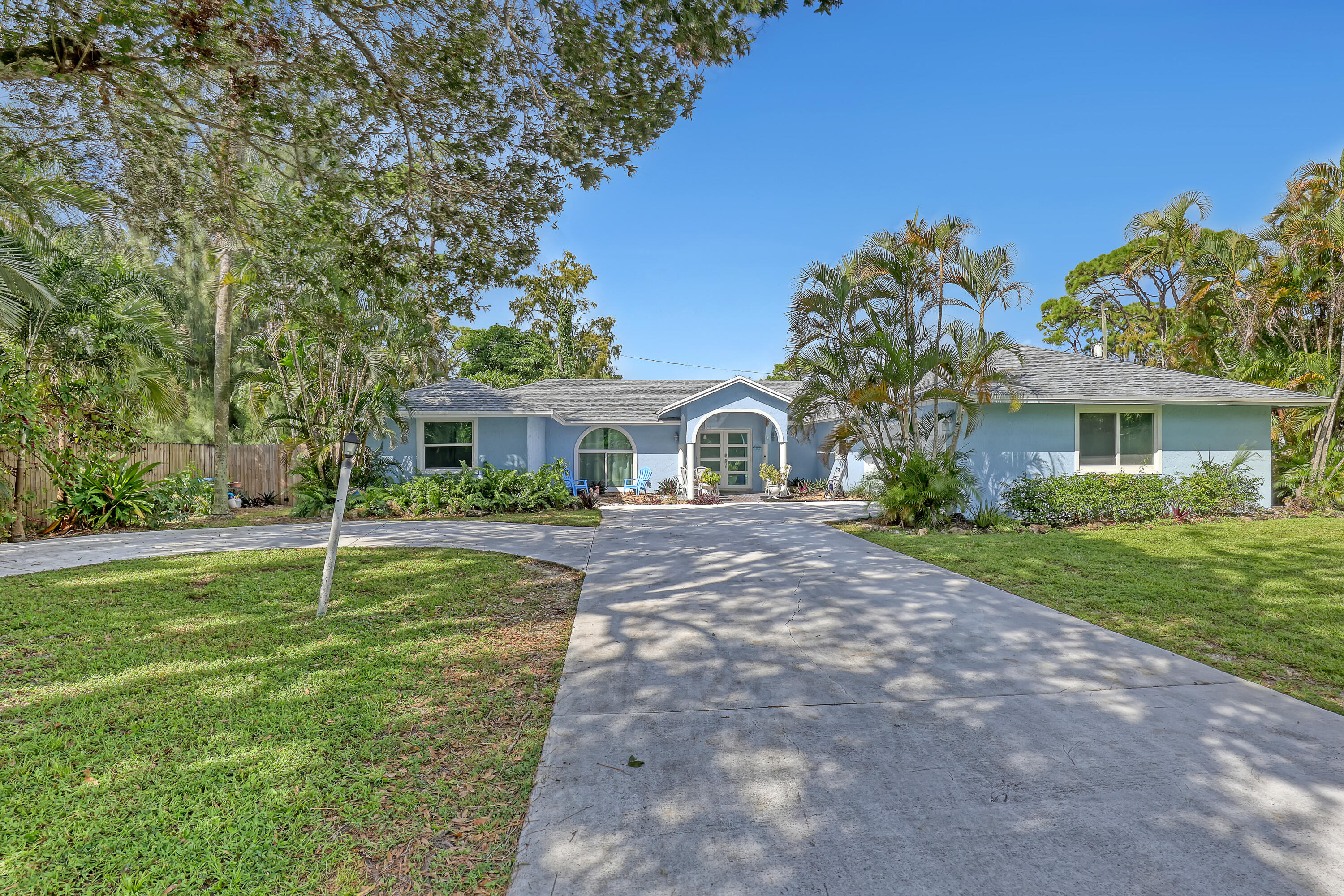 799 Huff, Haverhill FL 33415