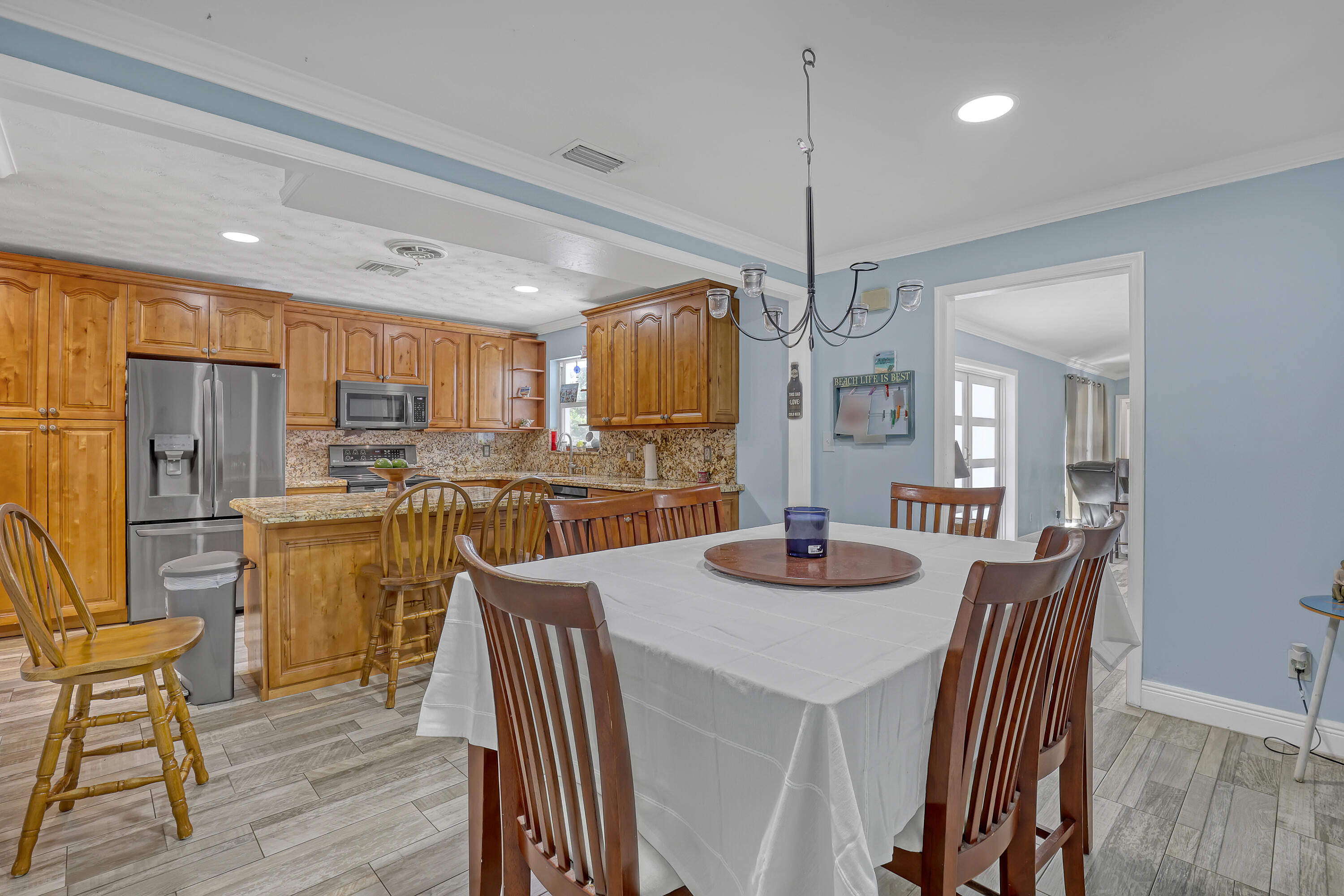 799 Huff, Haverhill FL 33415