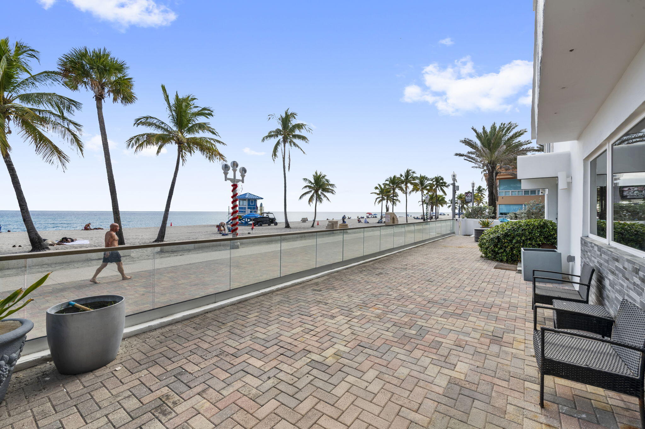 2201 N SURF #1, Hollywood FL 33019