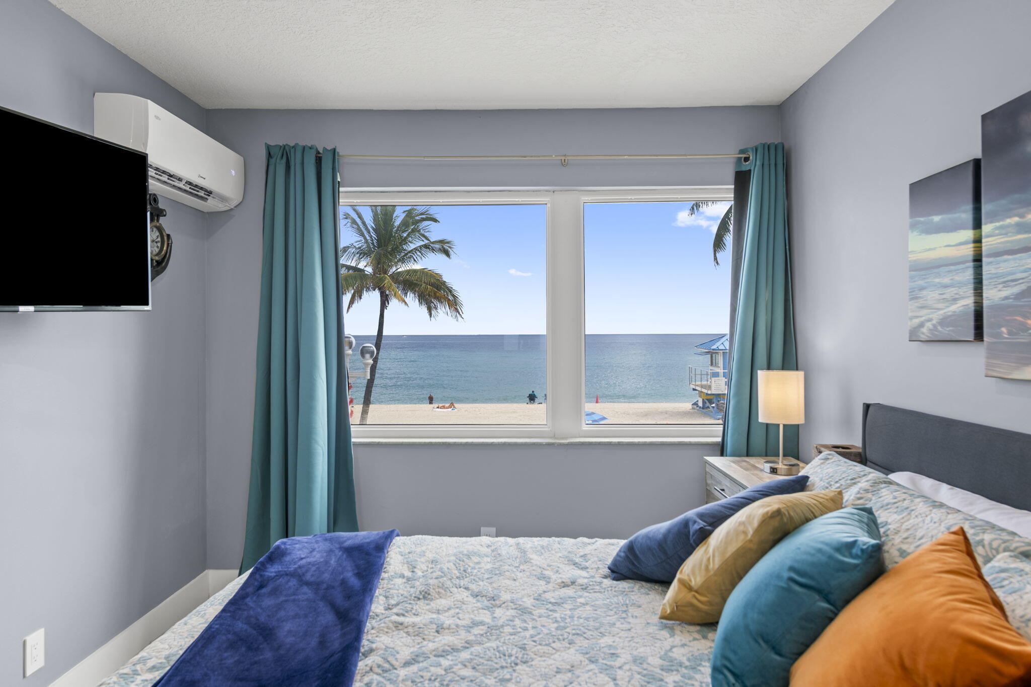 2201 N SURF #1, Hollywood FL 33019