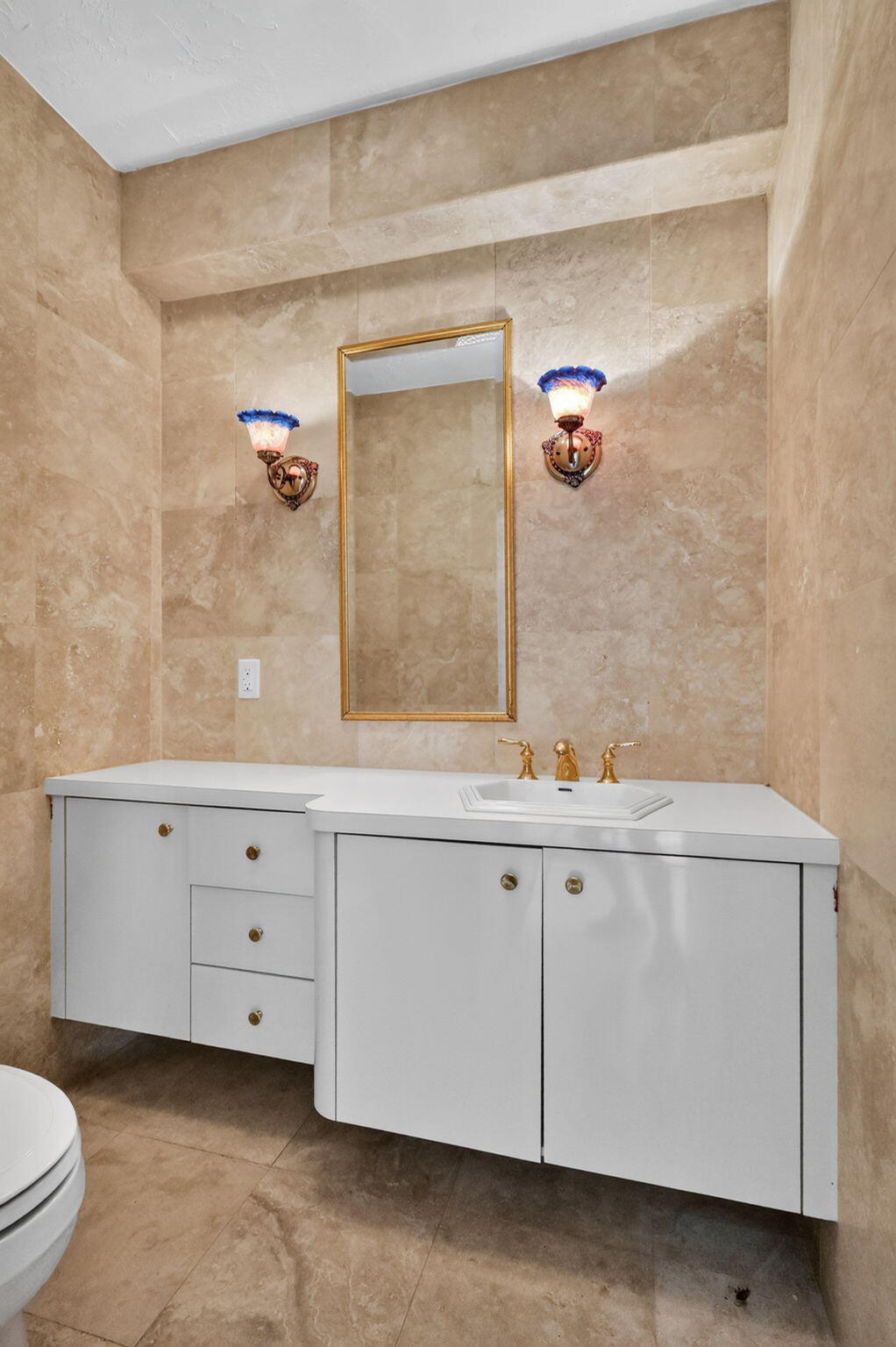 7500 W TREASURE, North Bay Village FL 33141