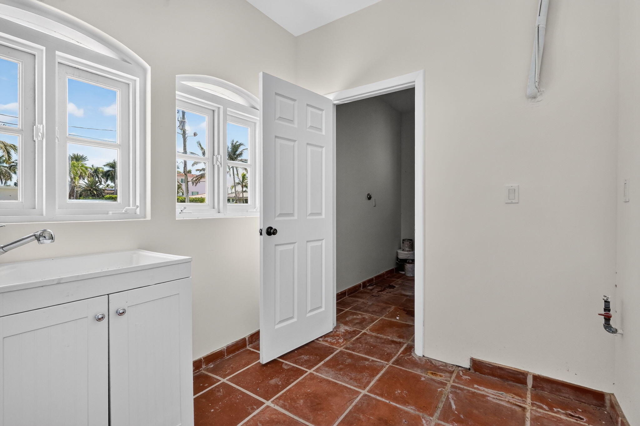 7500 W TREASURE, North Bay Village FL 33141