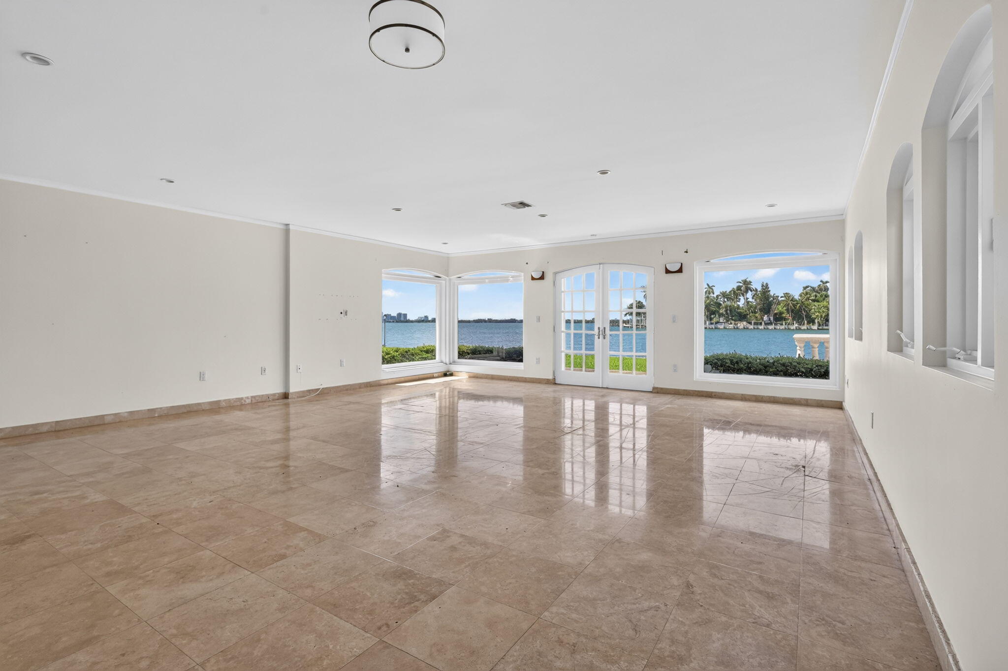 7500 W TREASURE, North Bay Village FL 33141