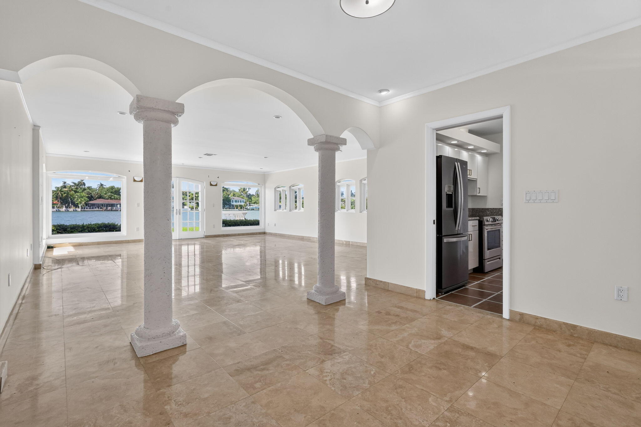 7500 W TREASURE, North Bay Village FL 33141