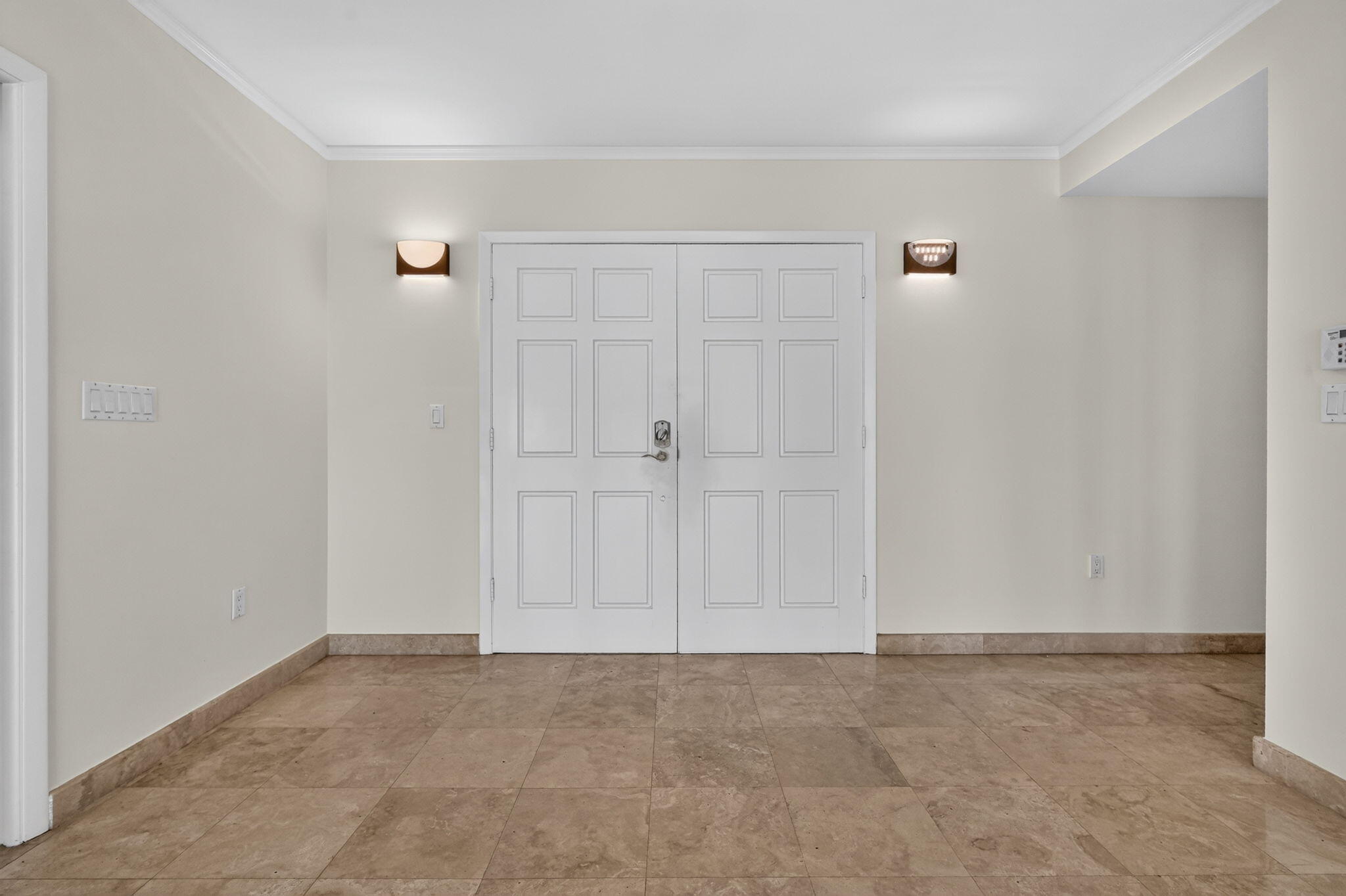 7500 W TREASURE, North Bay Village FL 33141