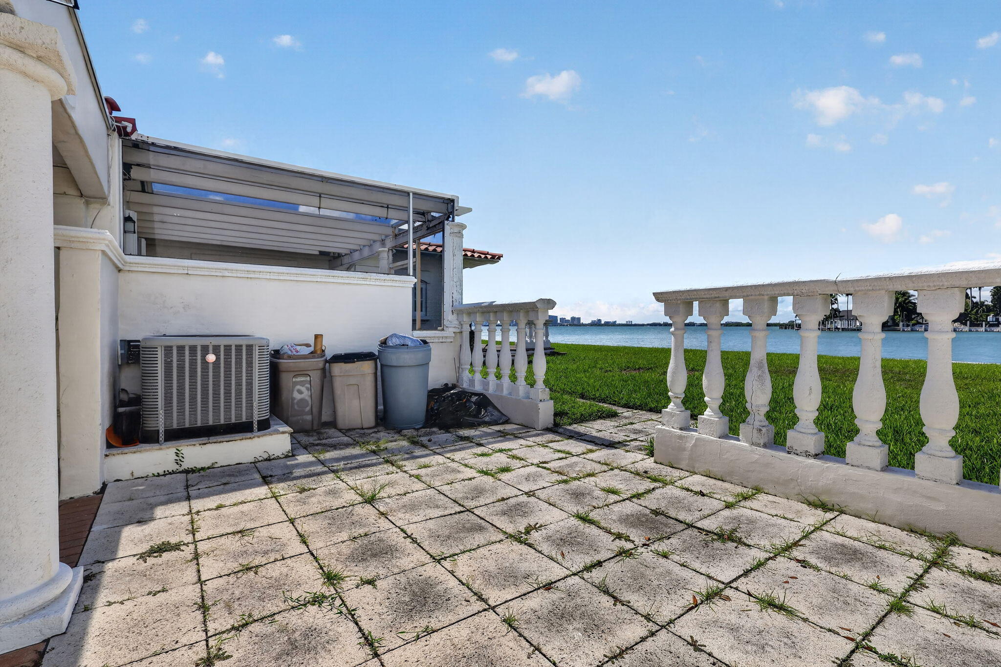 7500 W TREASURE, North Bay Village FL 33141