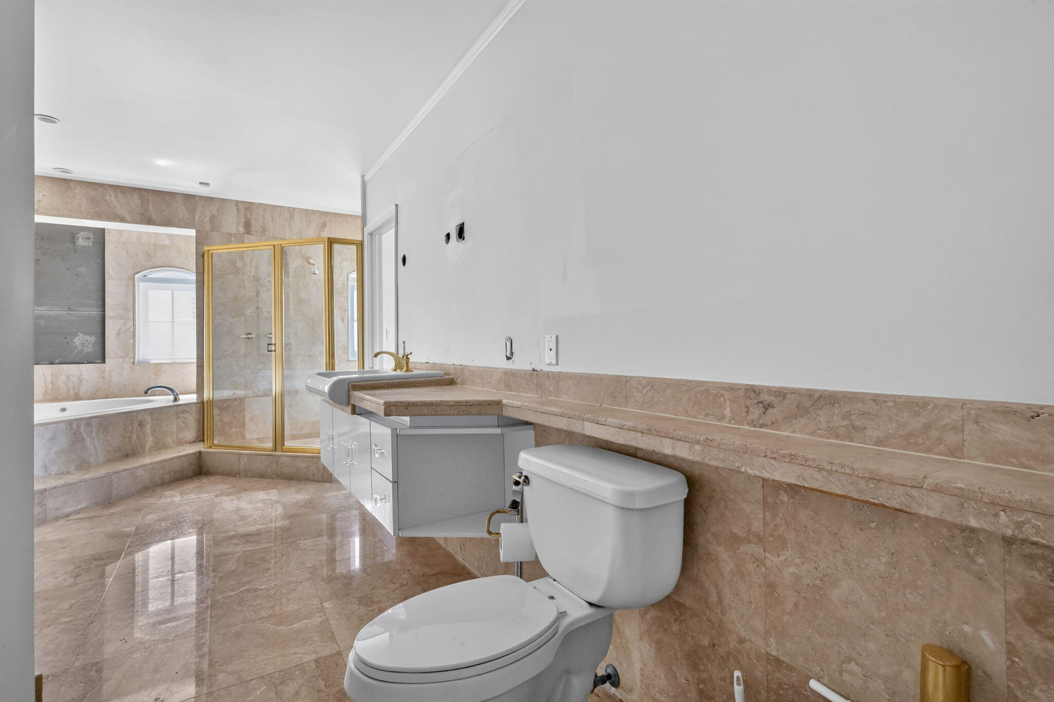7500 W TREASURE, North Bay Village FL 33141