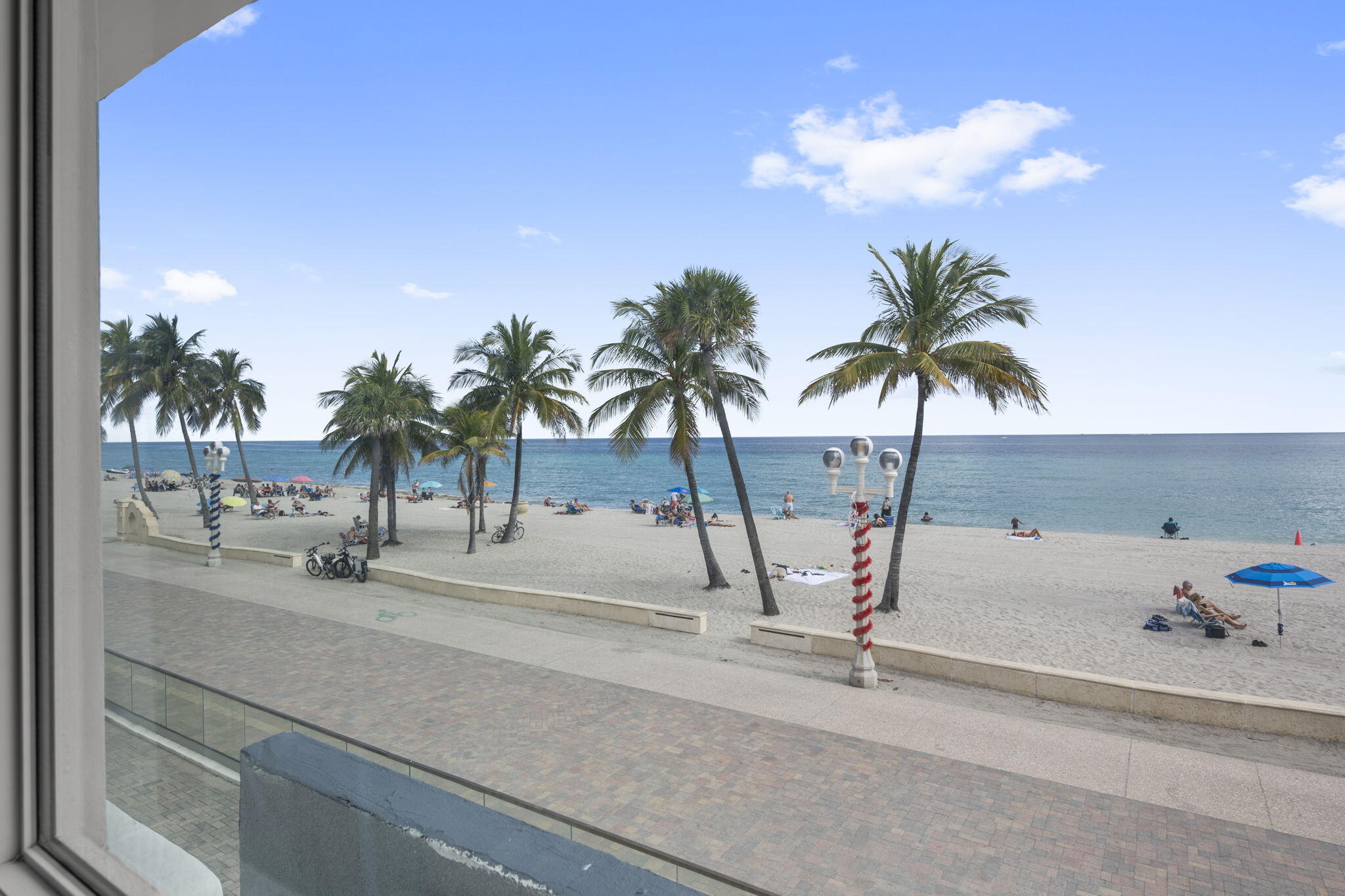 2205 N SURF #3, Hollywood FL 33019