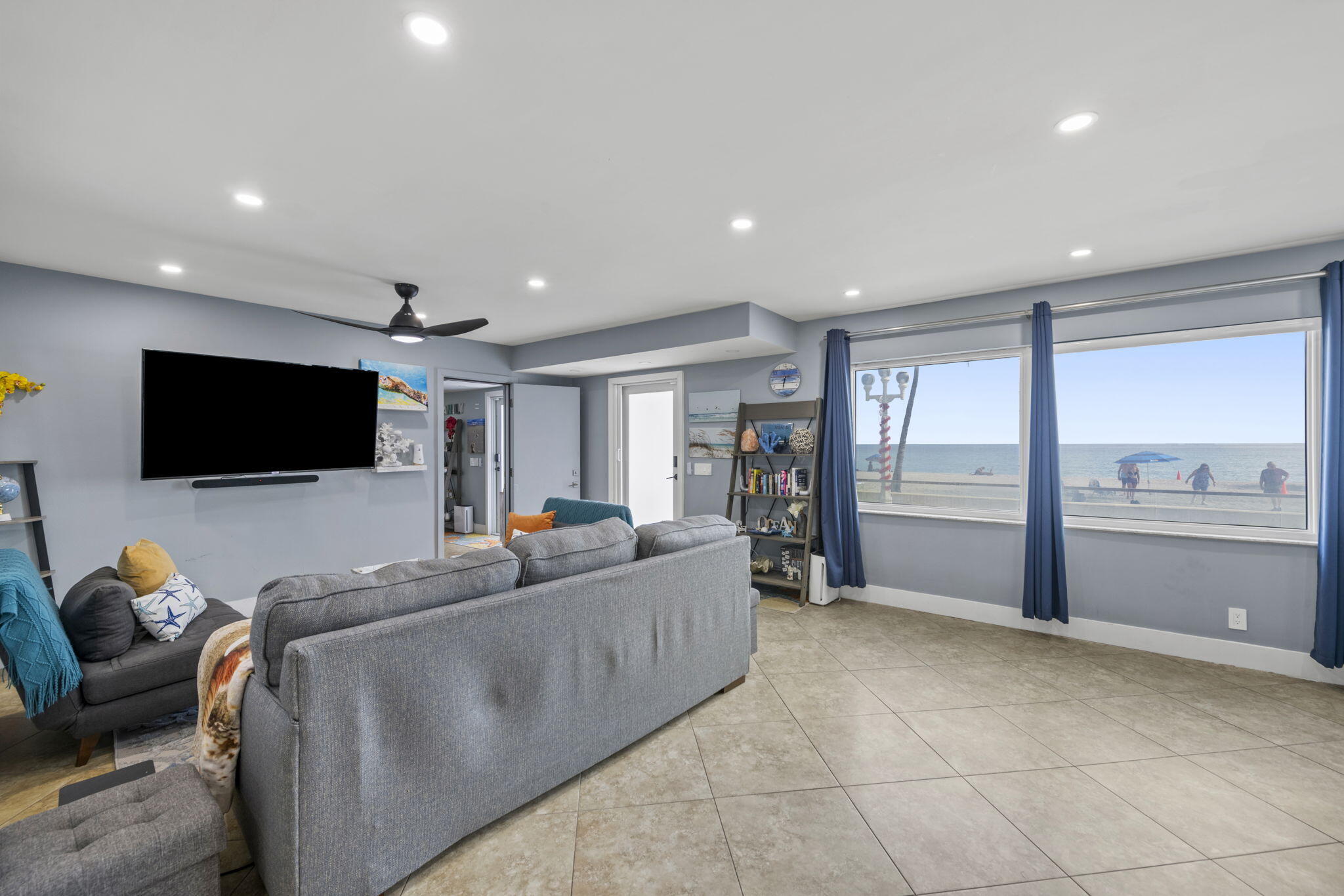 2205 N SURF #3, Hollywood FL 33019