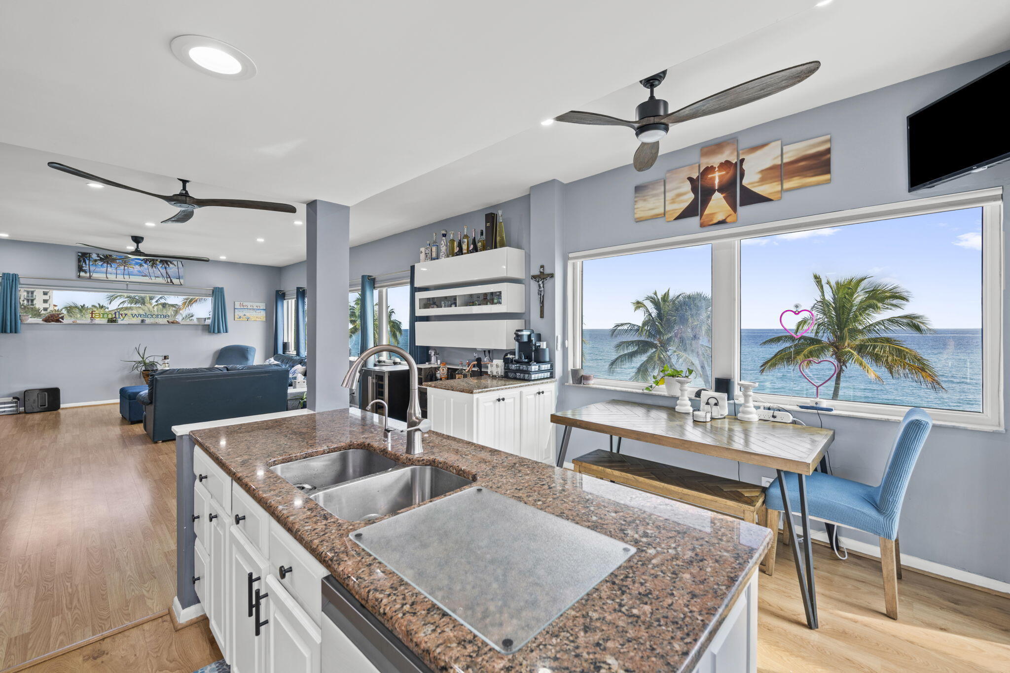 2205 N SURF #3, Hollywood FL 33019
